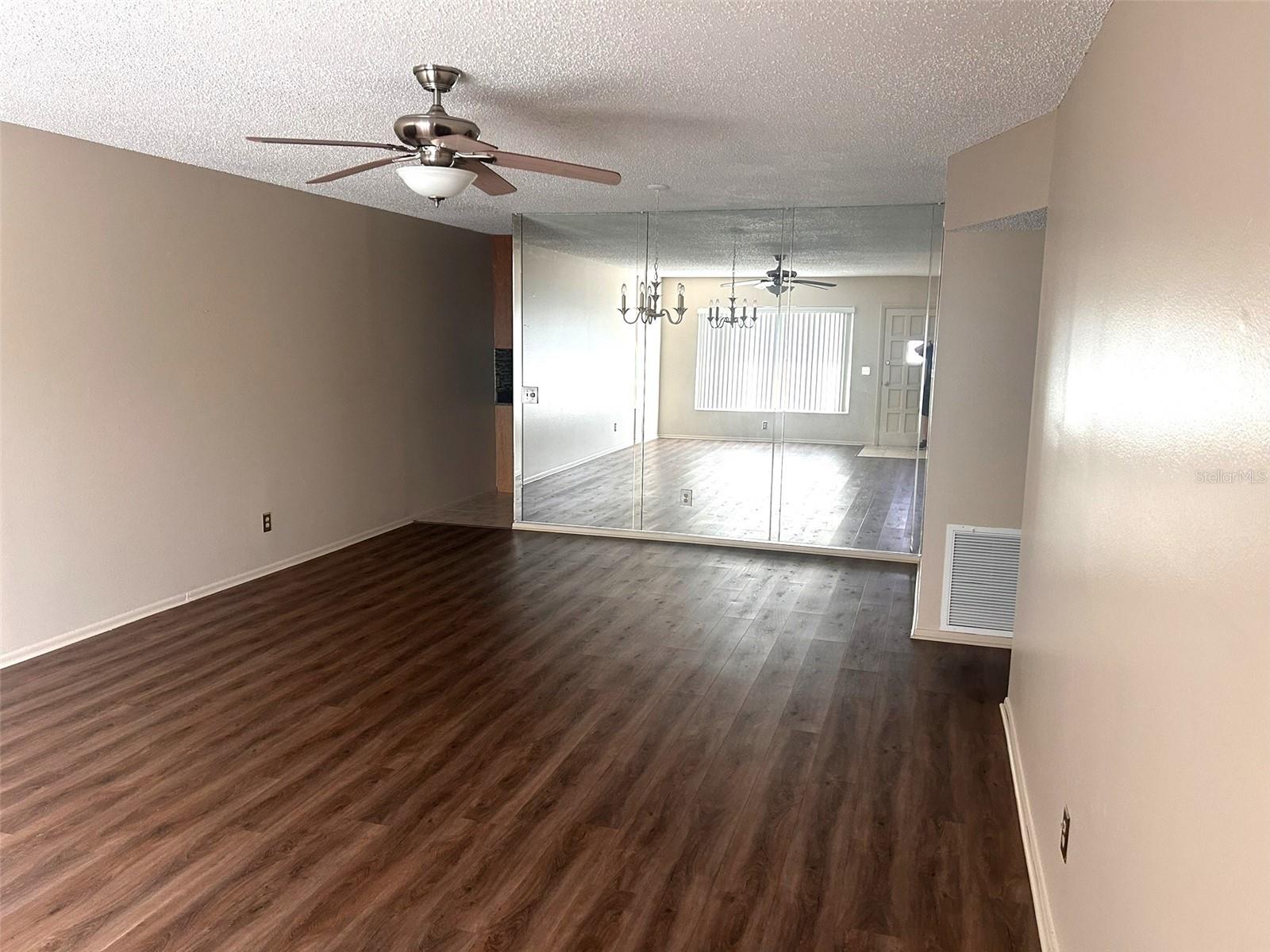 2402 Ecuadorian Way, FL