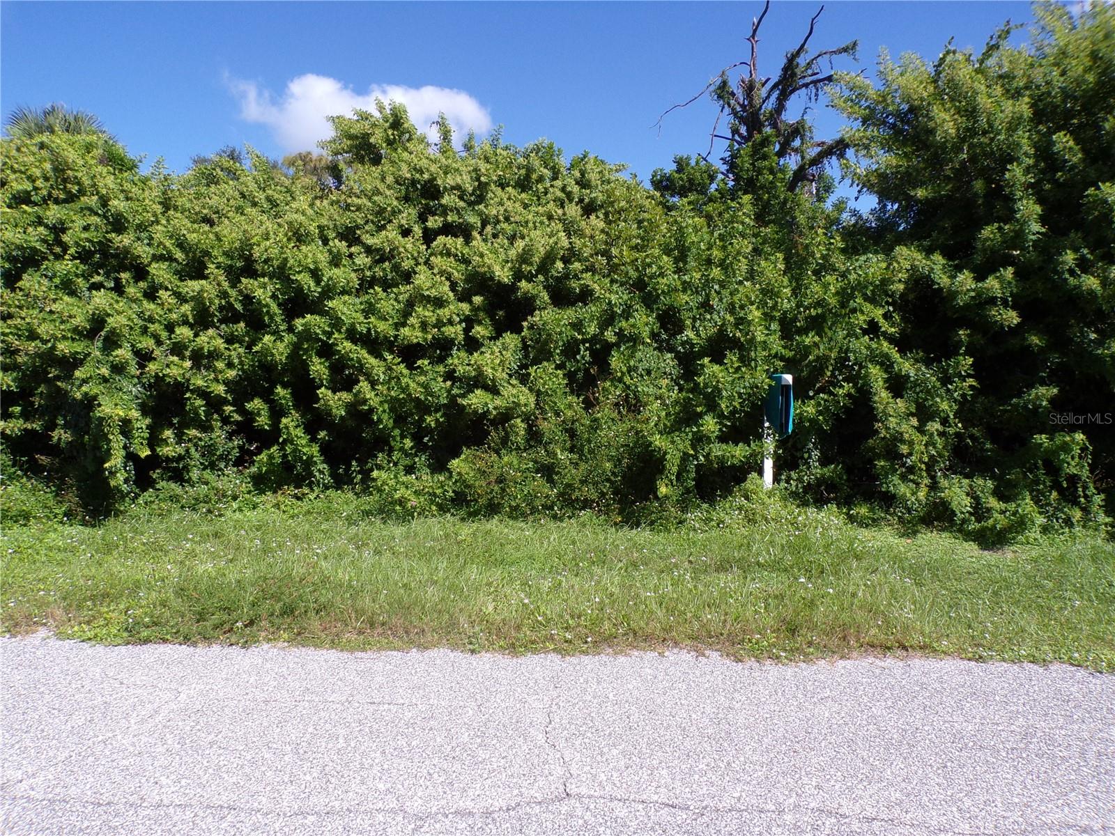10152 Willowood Avenue, FL