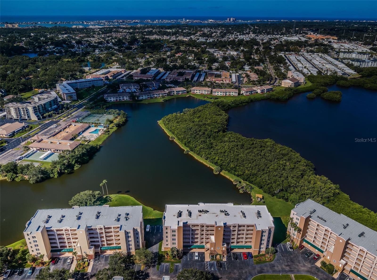 6450 Shoreline Drive, FL