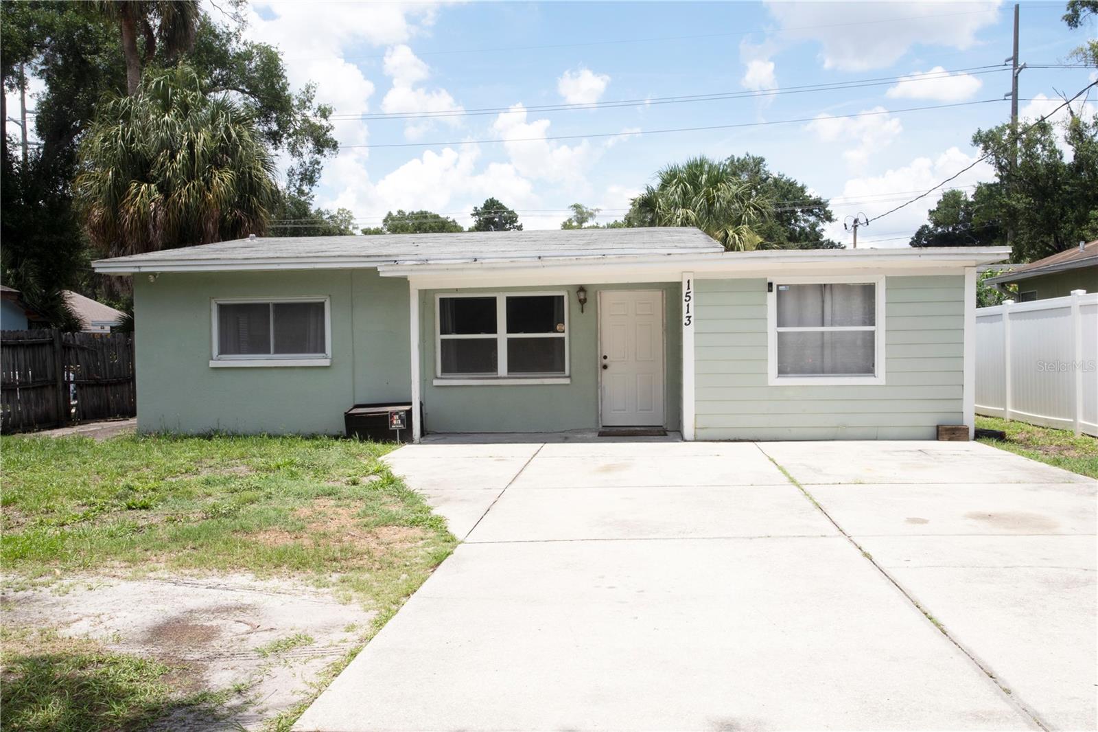 TAMPA, FL