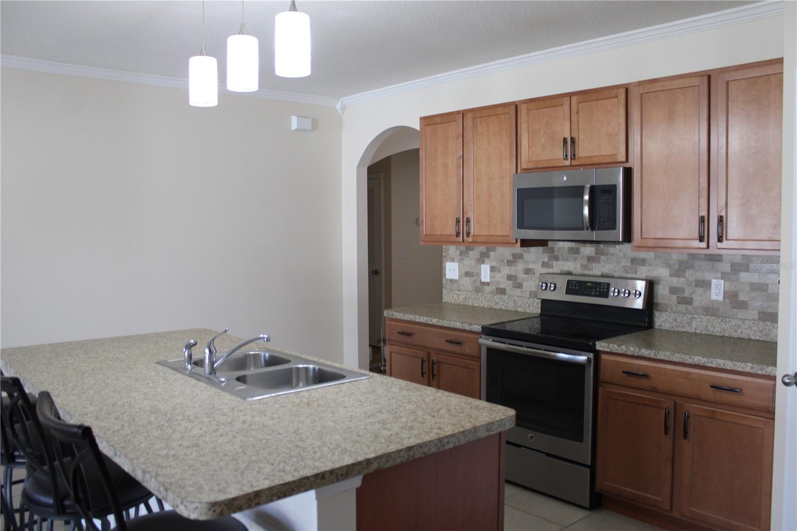 5257 11th, FL