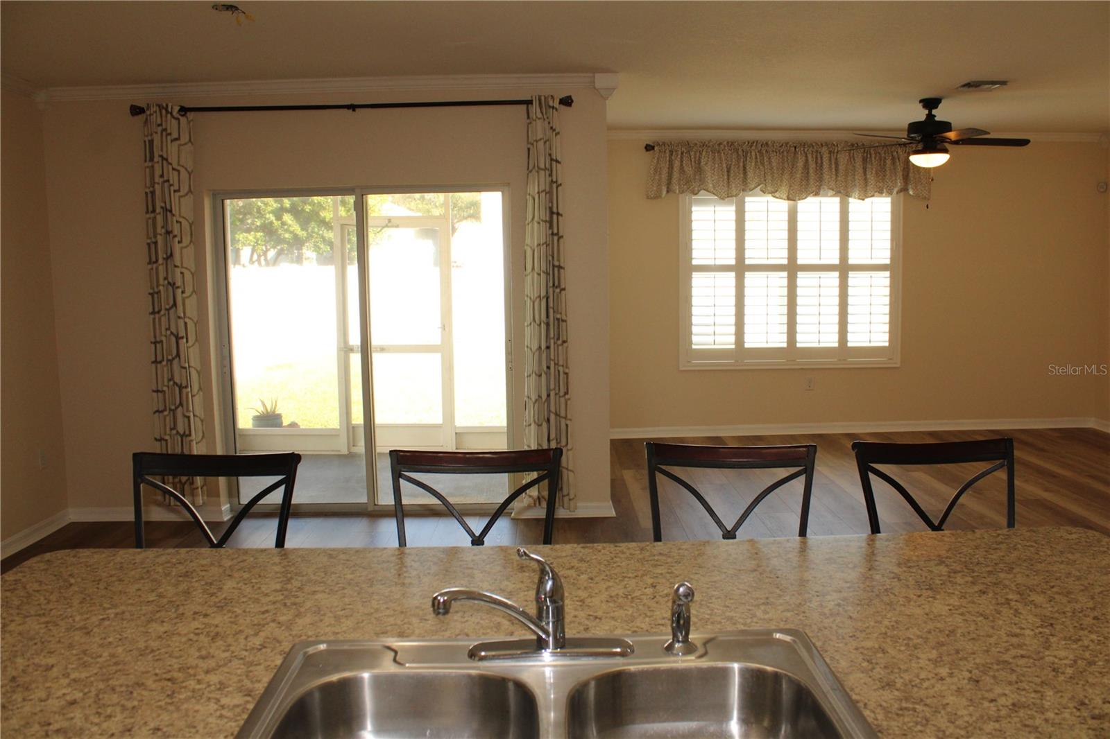 5257 11th, FL