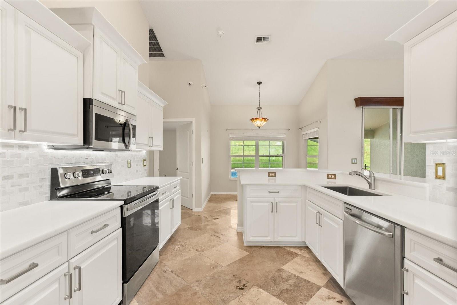 12807 Colonnade Circle, FL