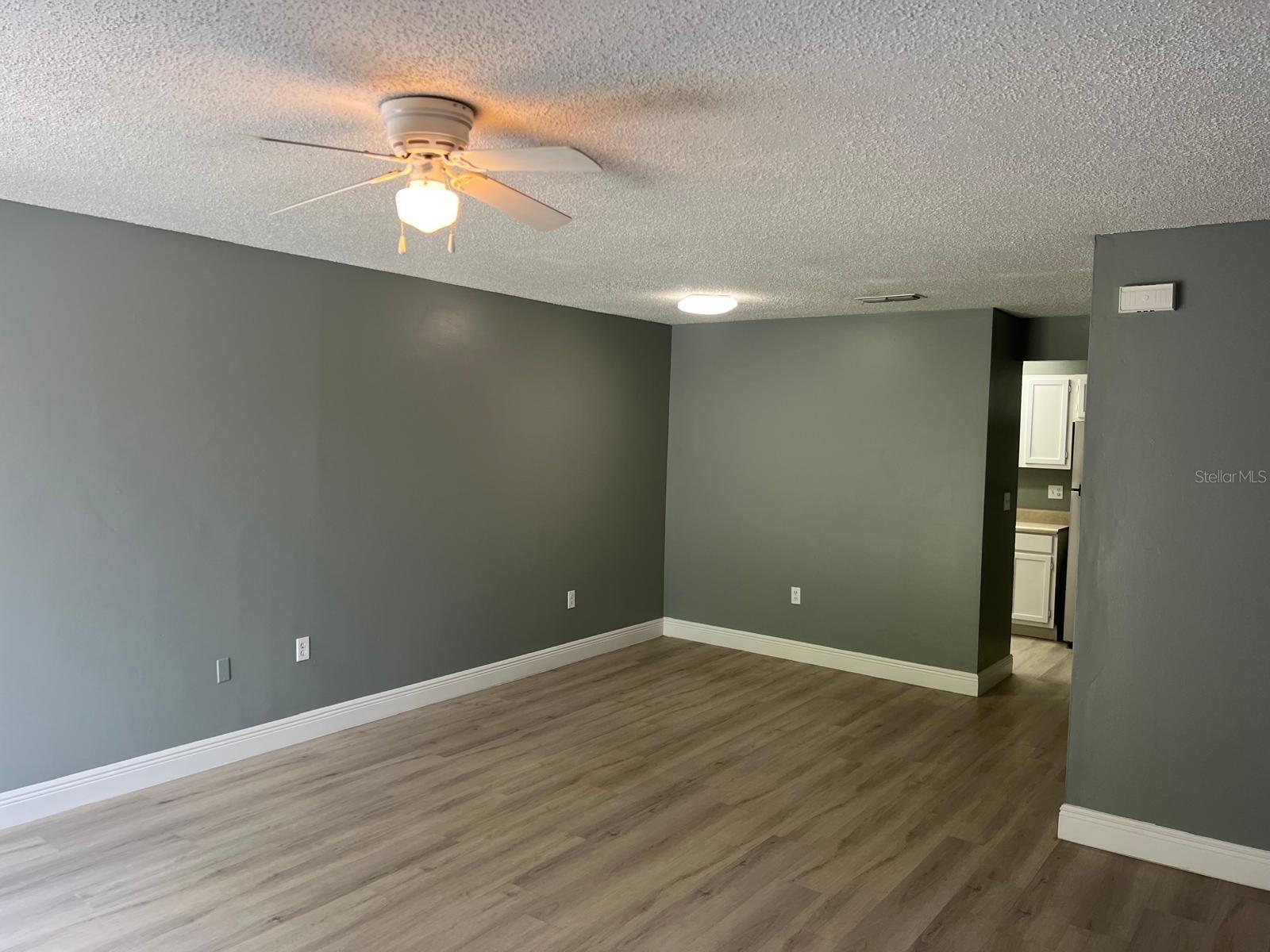 4123 Spitfire, FL