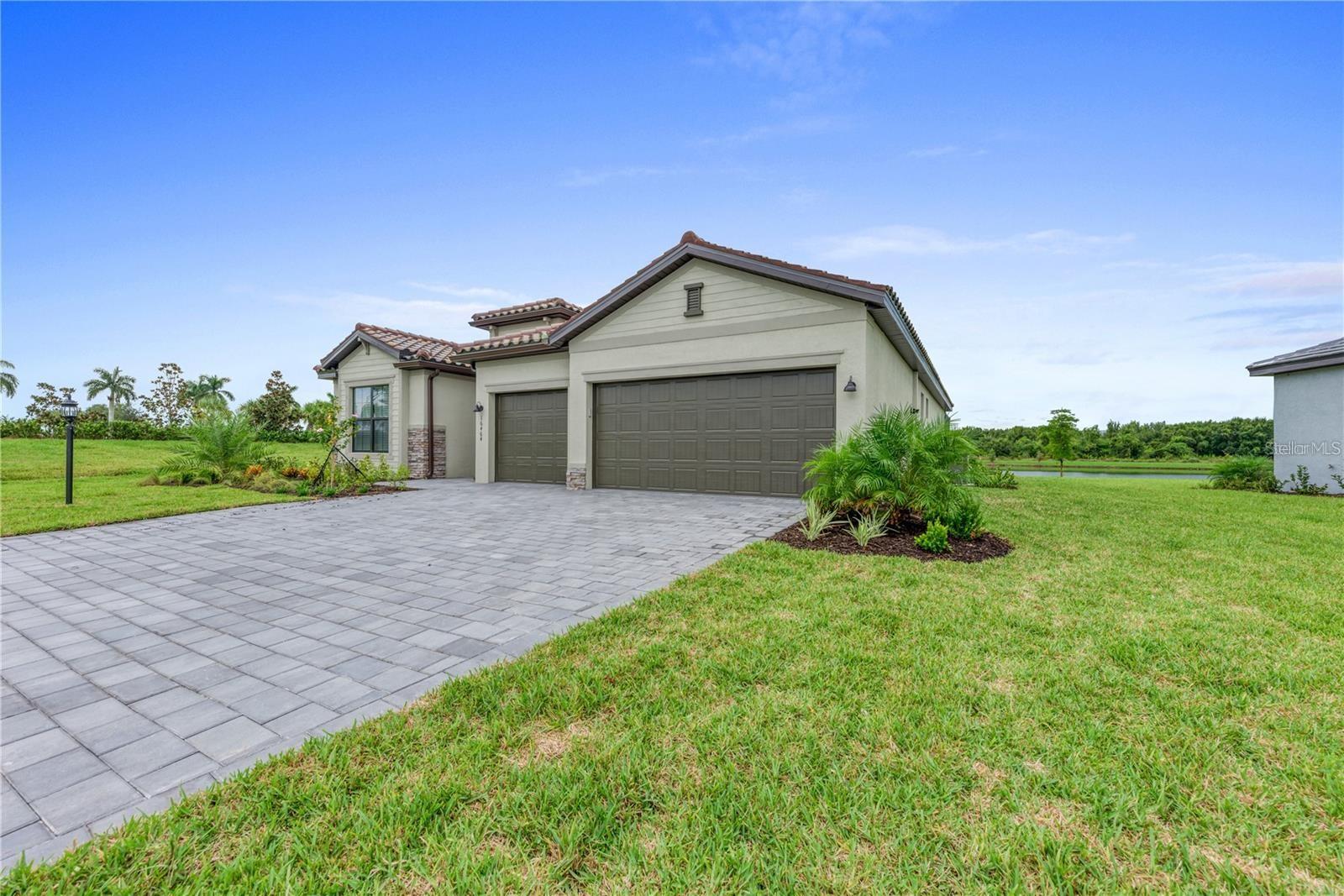 16464 Whale Grey Place, FL