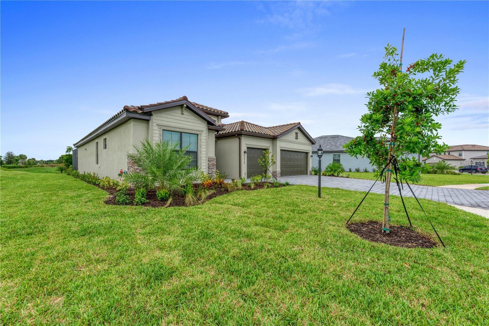 16464 Whale Grey Place, FL