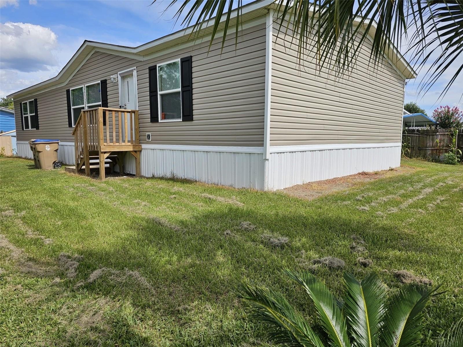2827 Newcombe Lane, FL