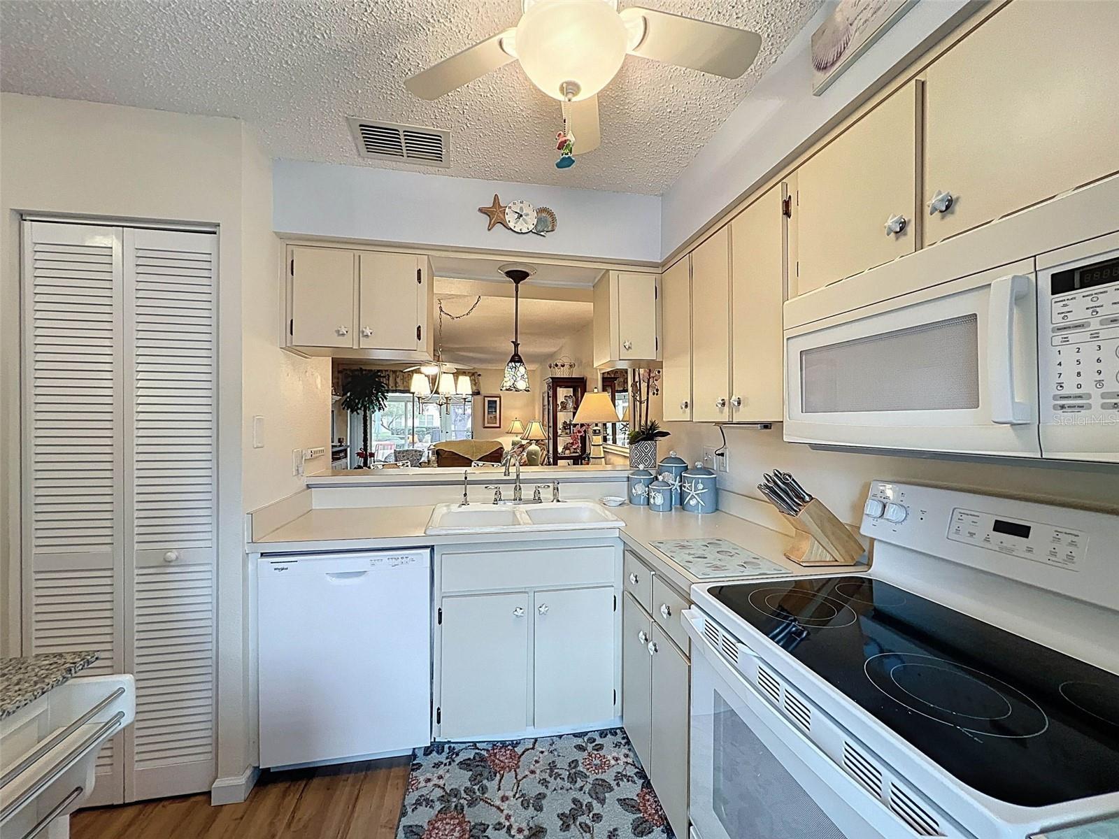 6433 Tina Drive, FL