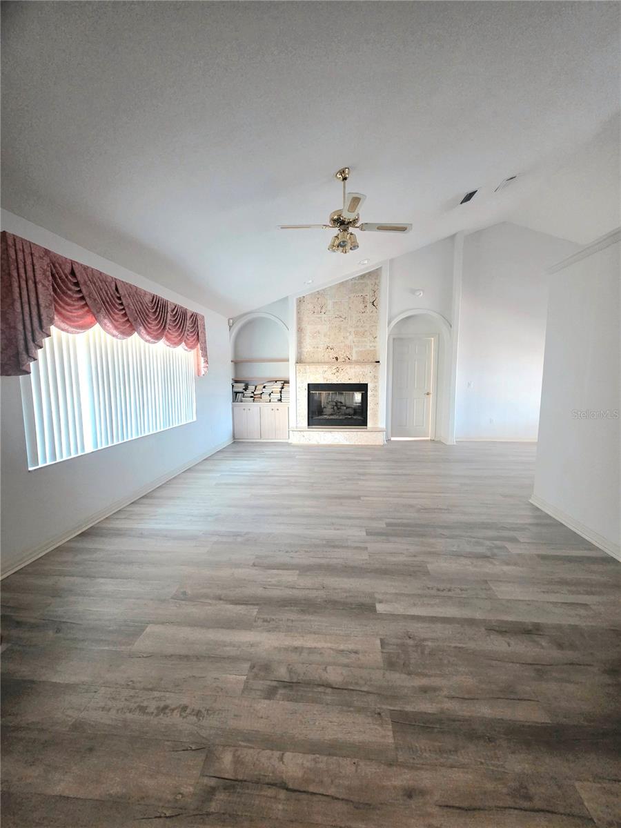 93 Hickory Loop, FL