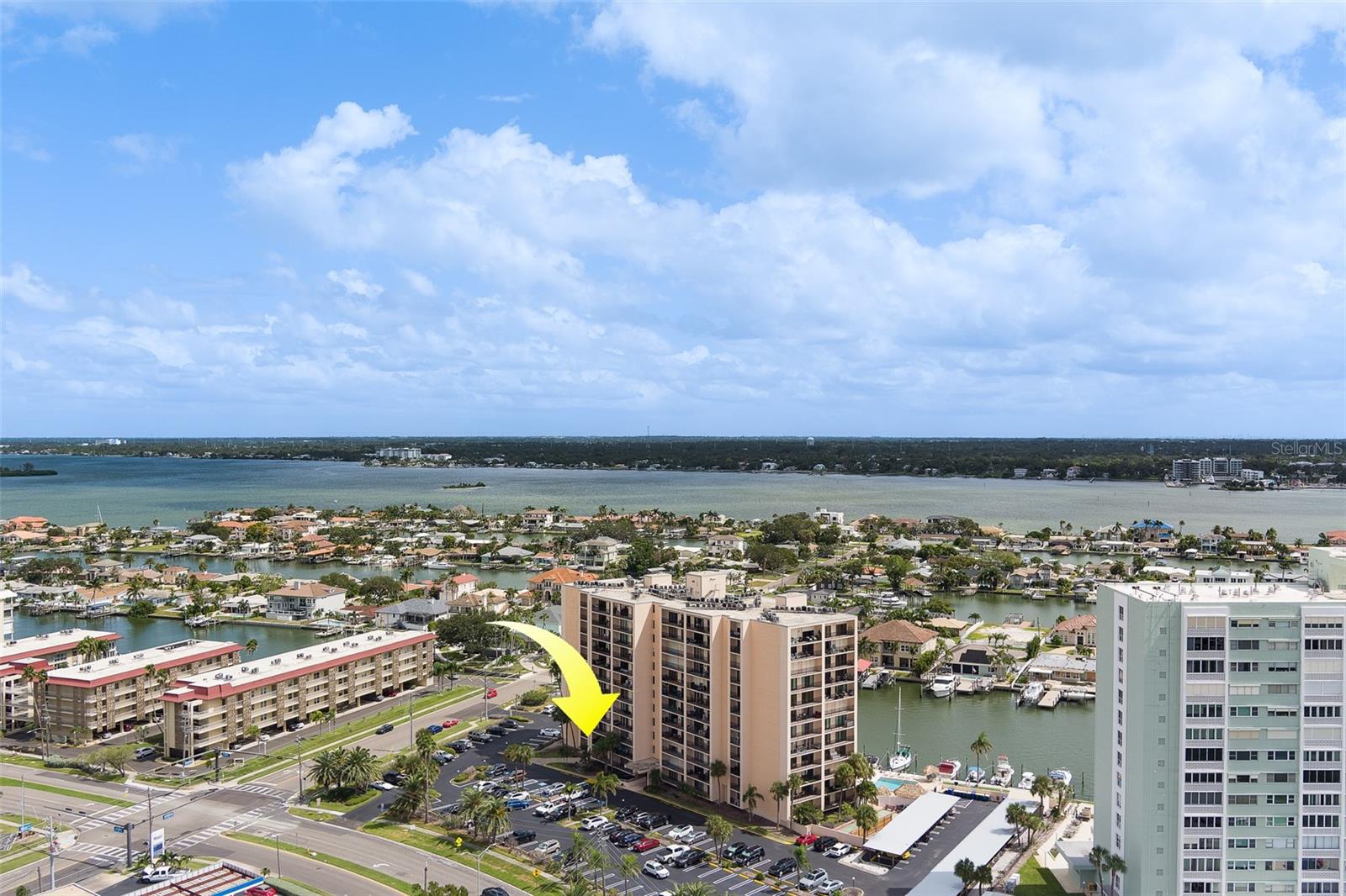 51 Island Way, FL