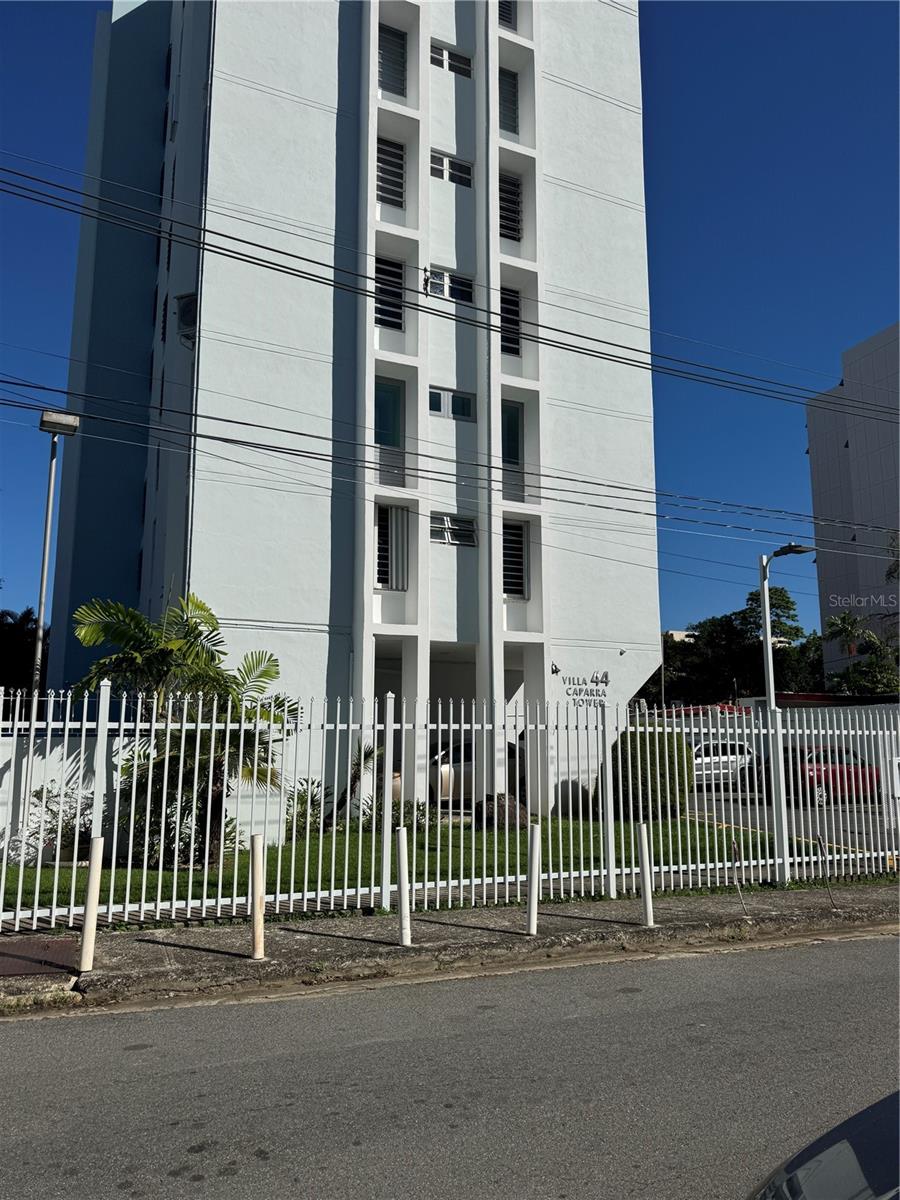 Villa Caparra Tower 44 A, PR