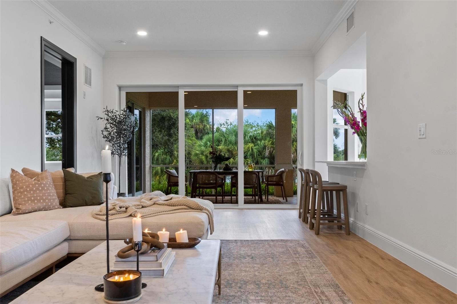 455 Riverfront Drive, FL