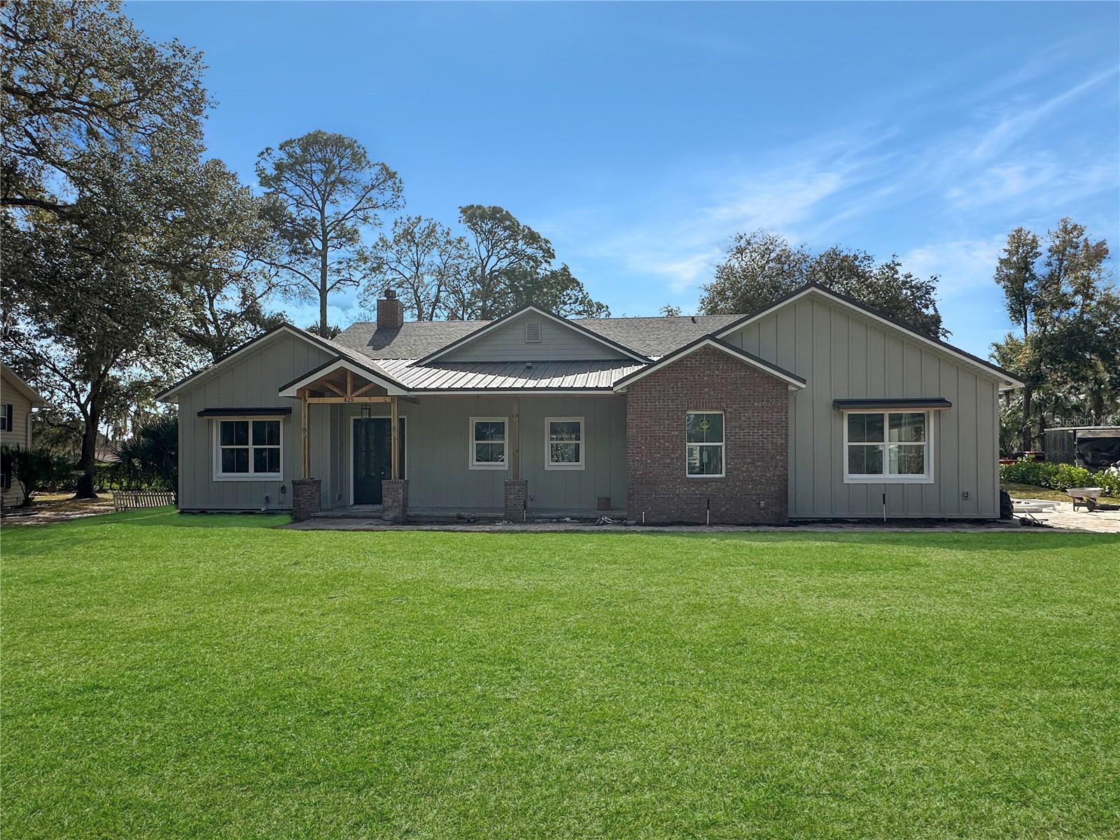 935 Thompson Road, FL