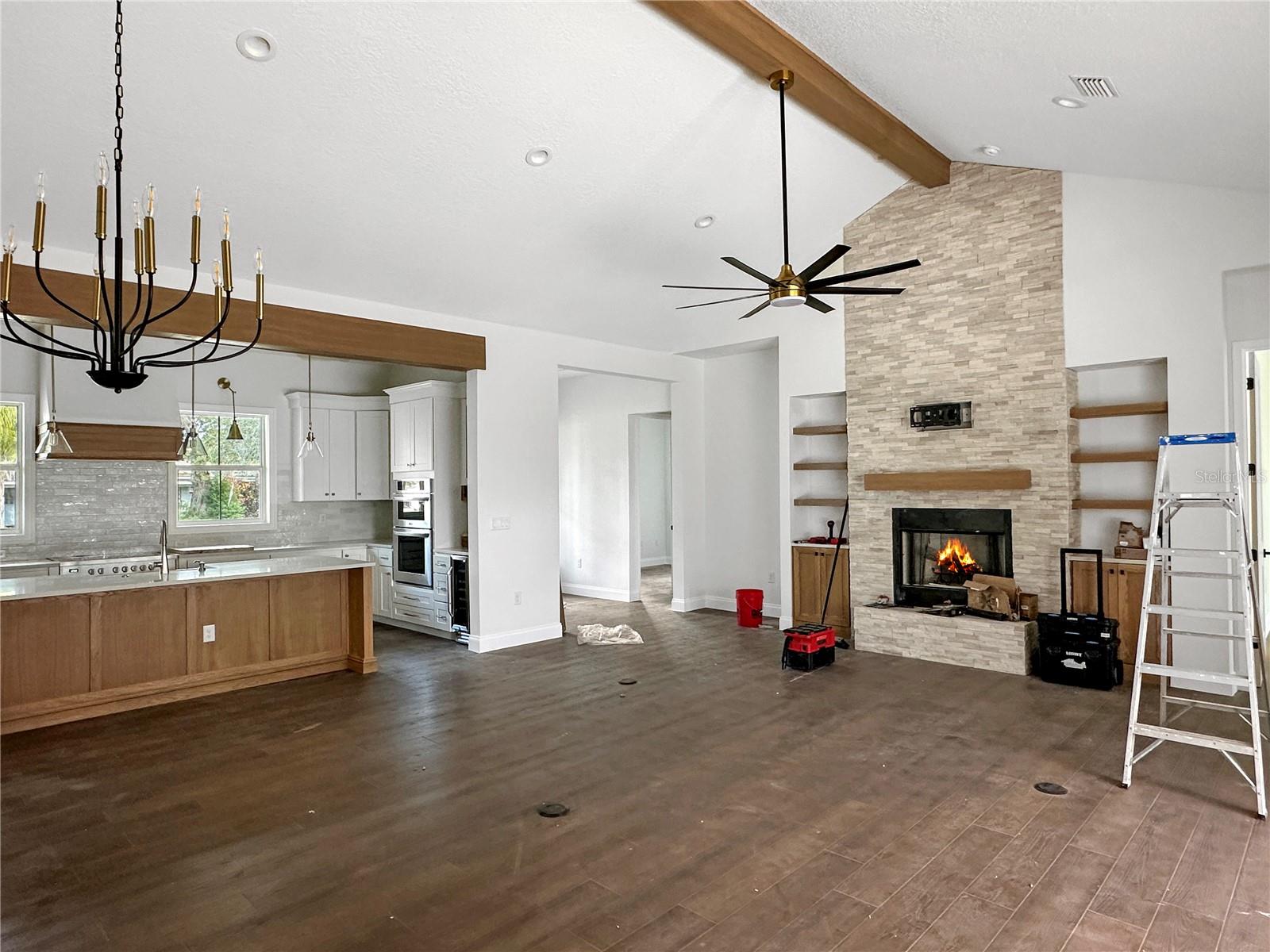 935 Thompson Road, FL