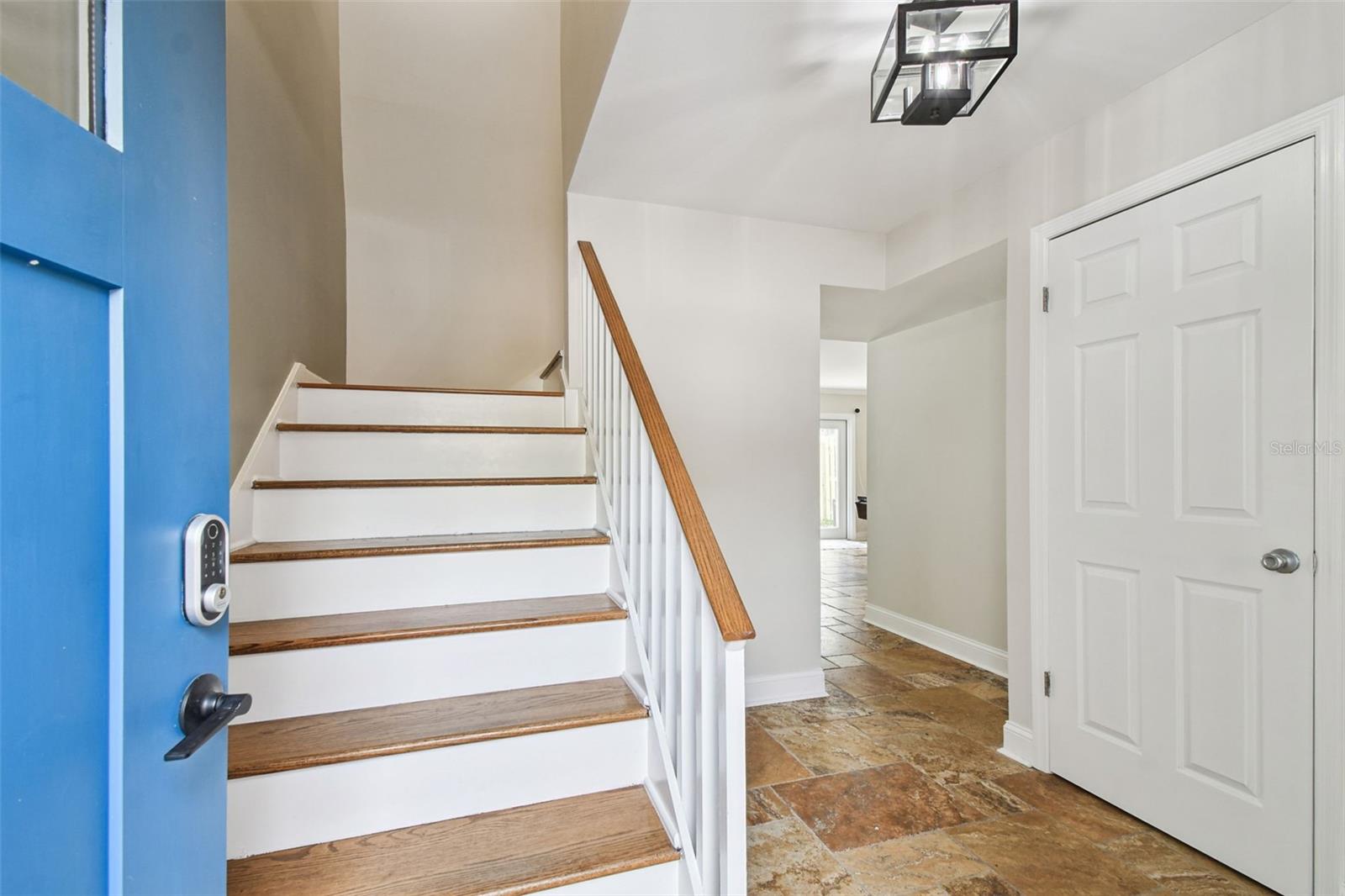 106 Lauber Way, FL