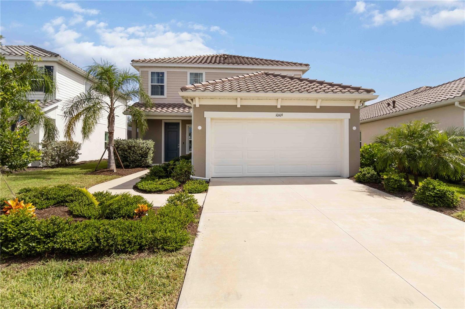 10109 Canaveral Circle, FL