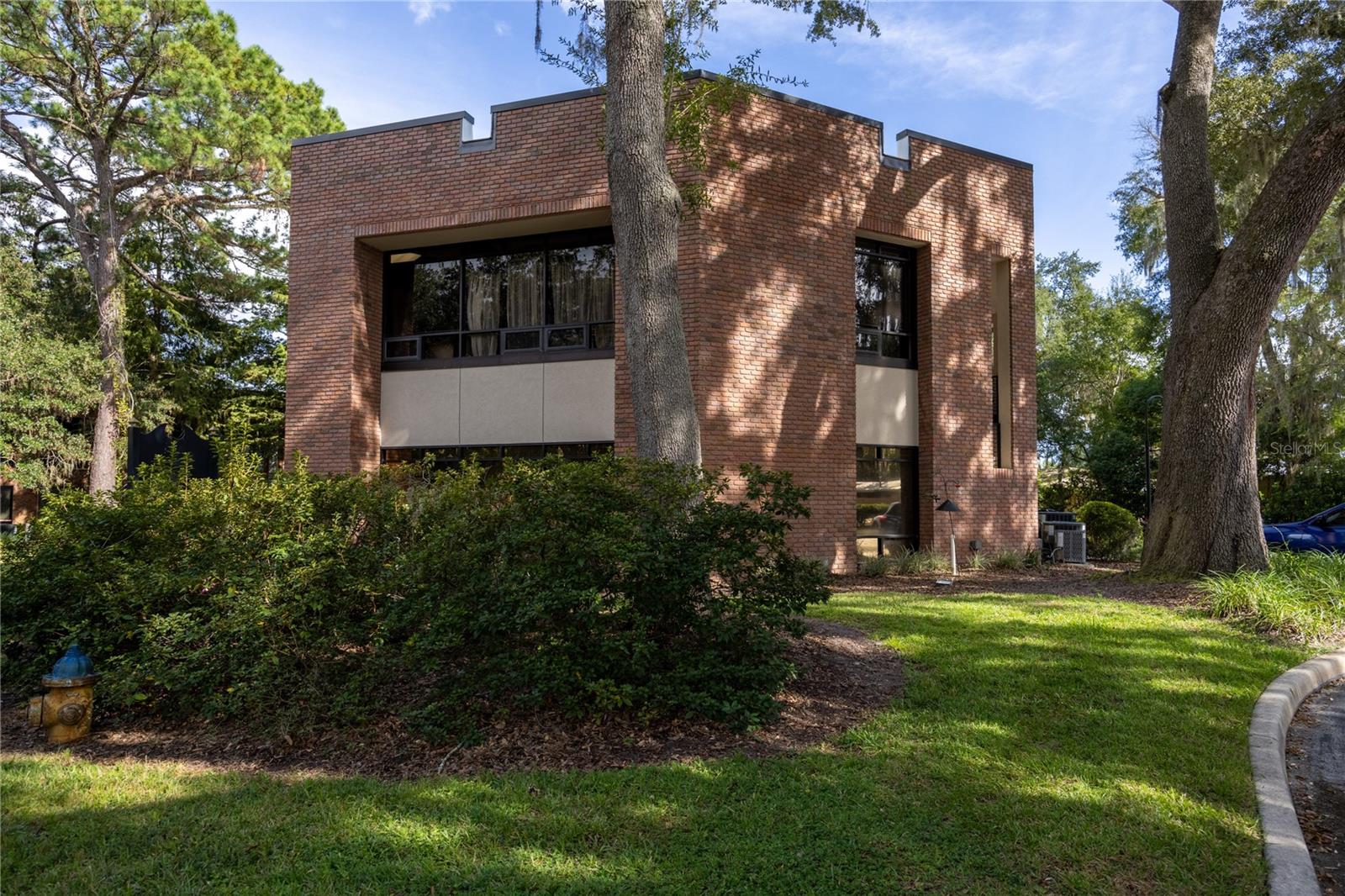 2750 43rd Street, FL