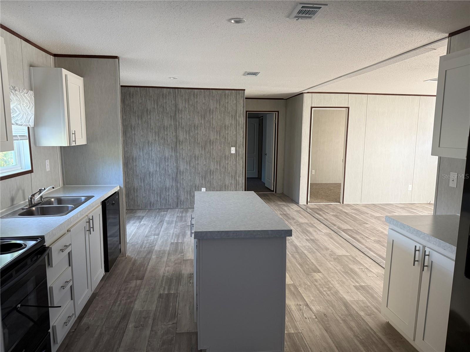 1561 Poe Road, FL