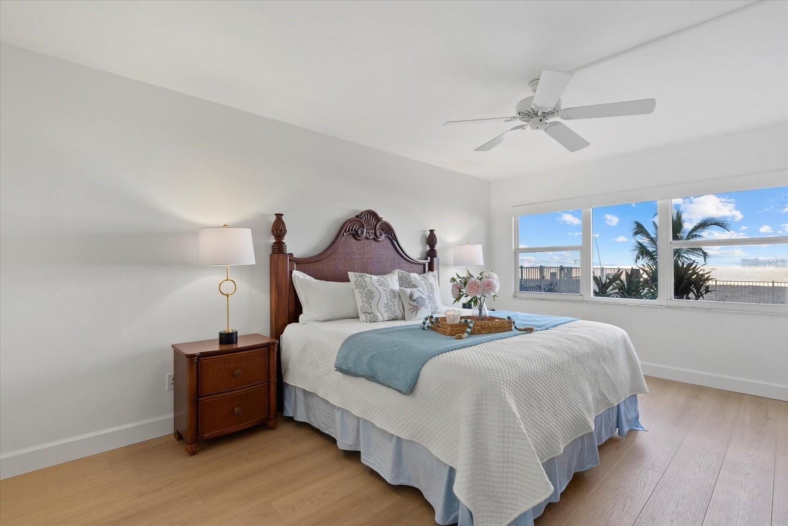 255 The Esplanade, FL