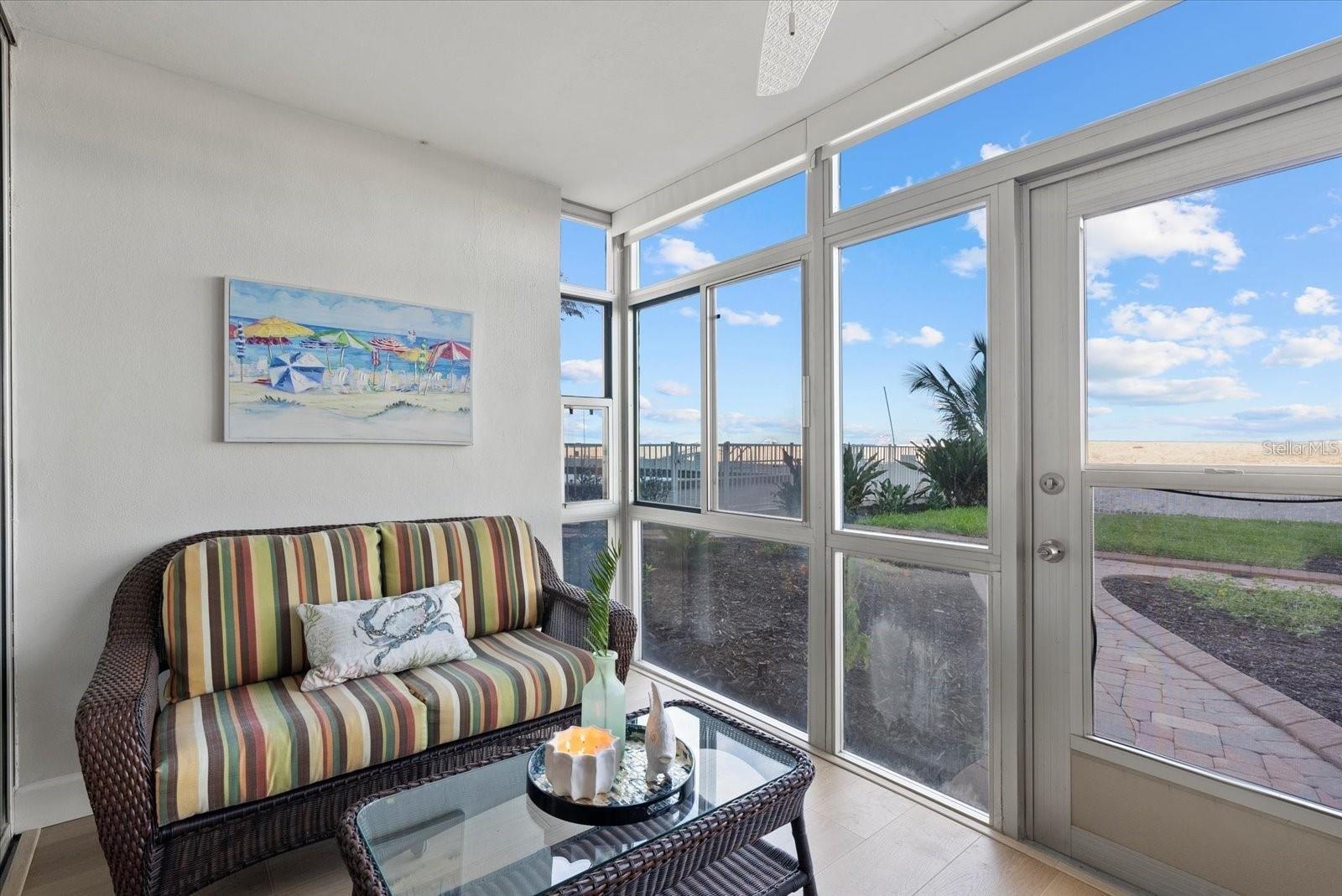 255 The Esplanade, FL