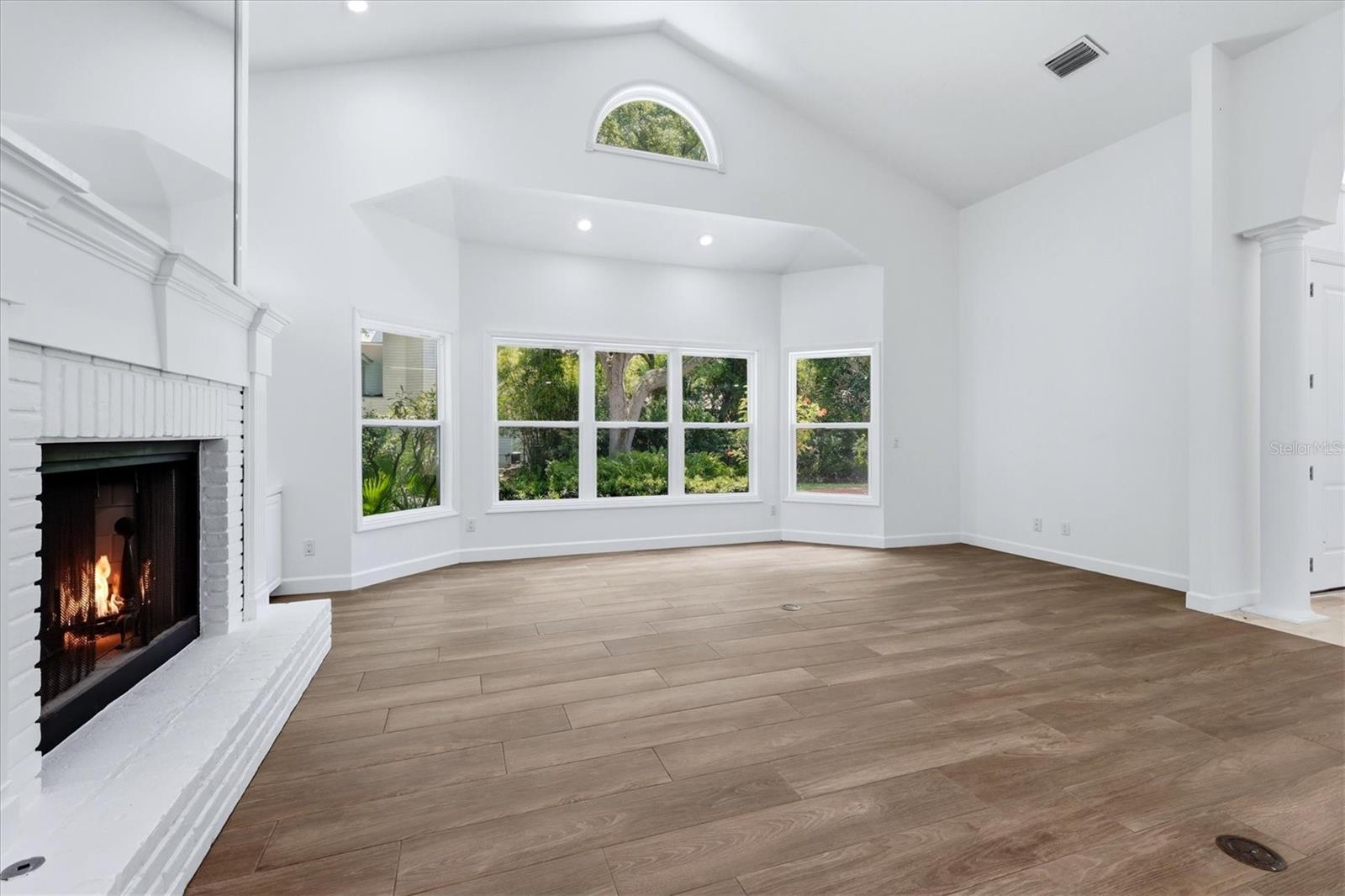 1351 Dixie Lee Lane, FL