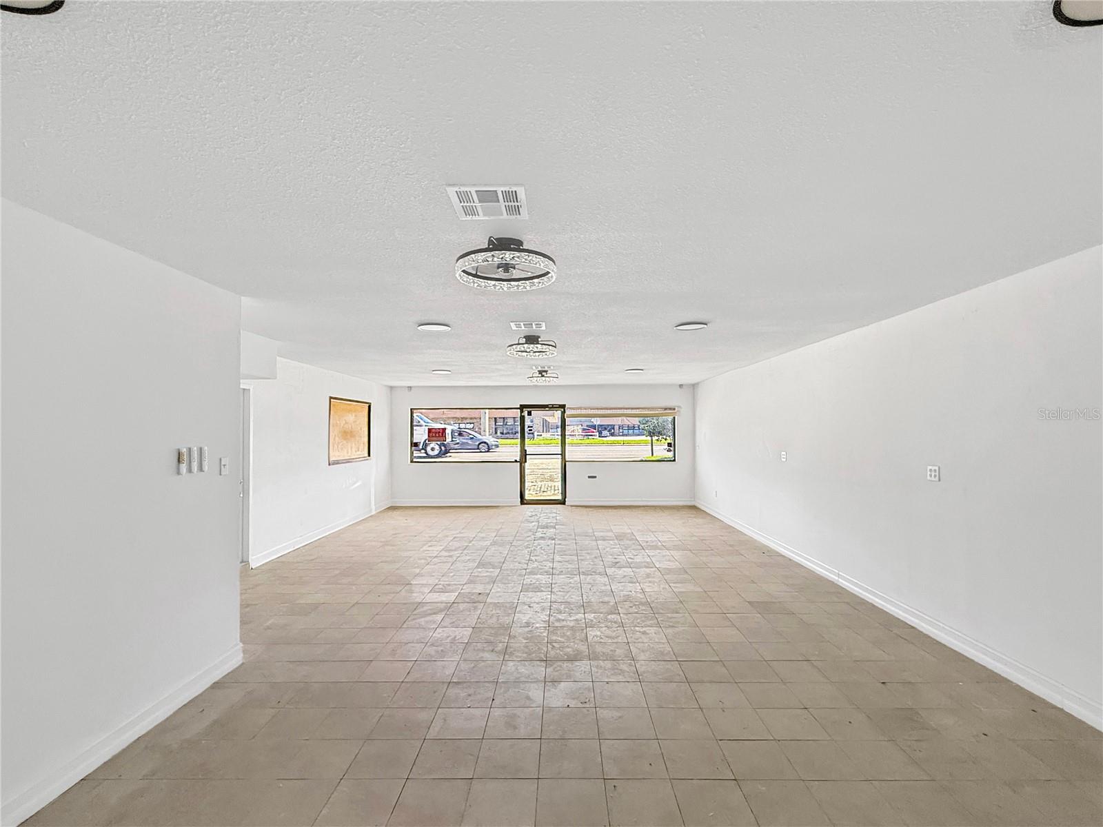 1130 Ronald Reagan Boulevard, FL
