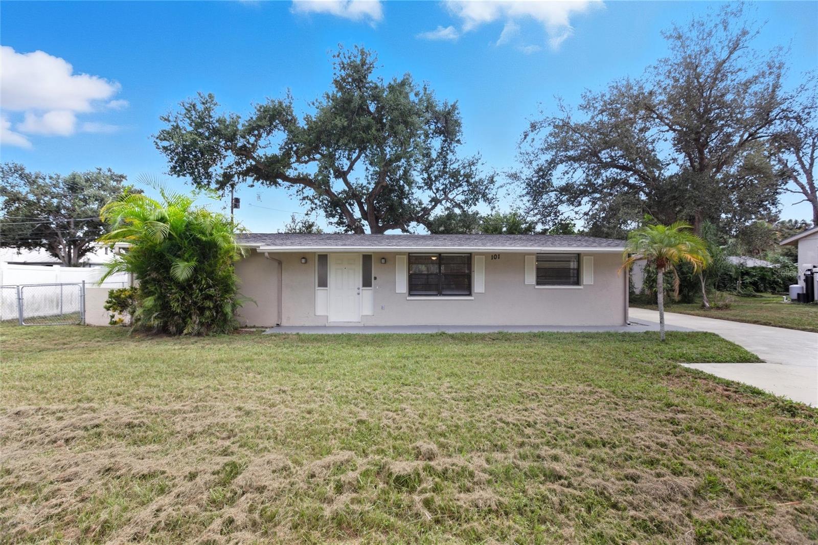 101 Oberlin Road, FL