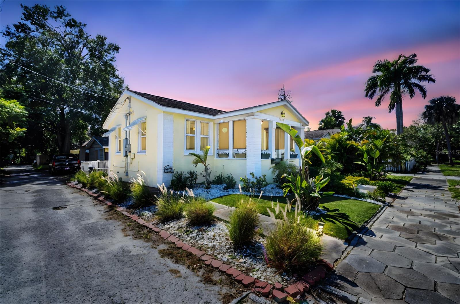 1022 10th Avenue, FL