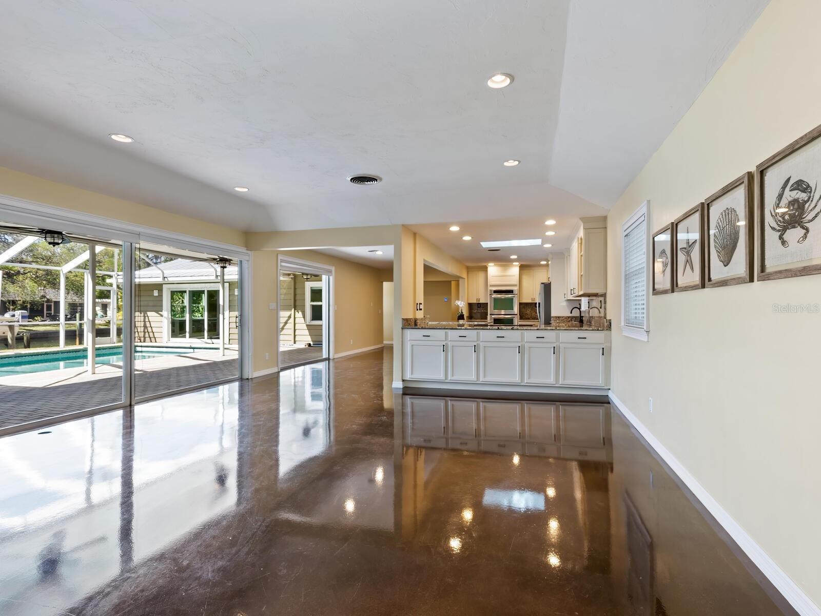1248 Northport Drive, FL