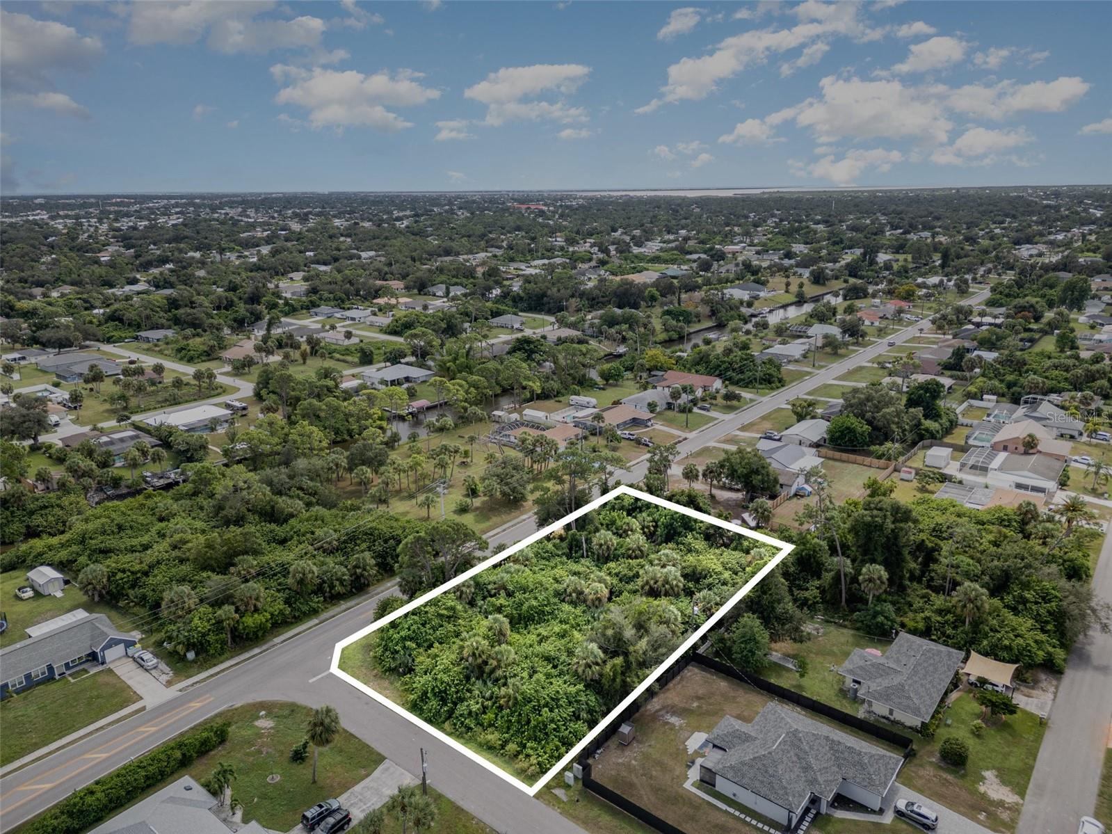 18503 Barbara Avenue, FL