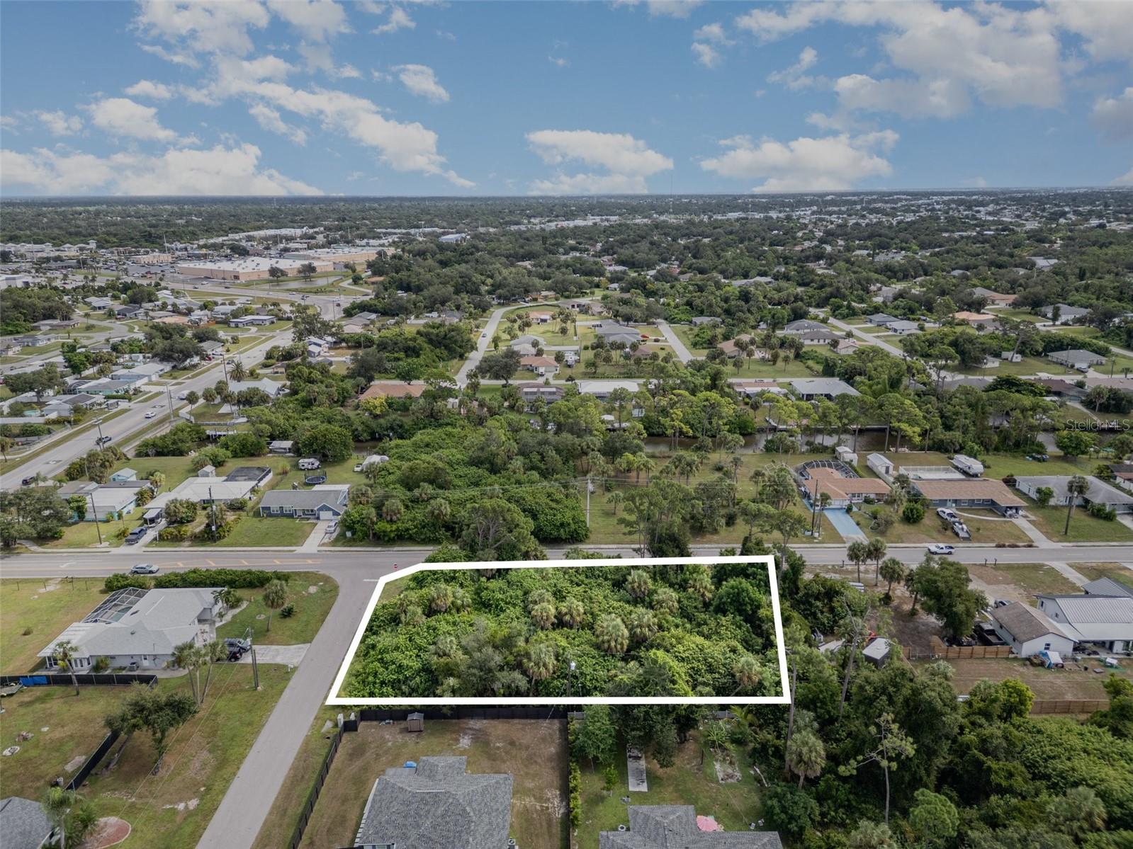 18503 Barbara Avenue, FL