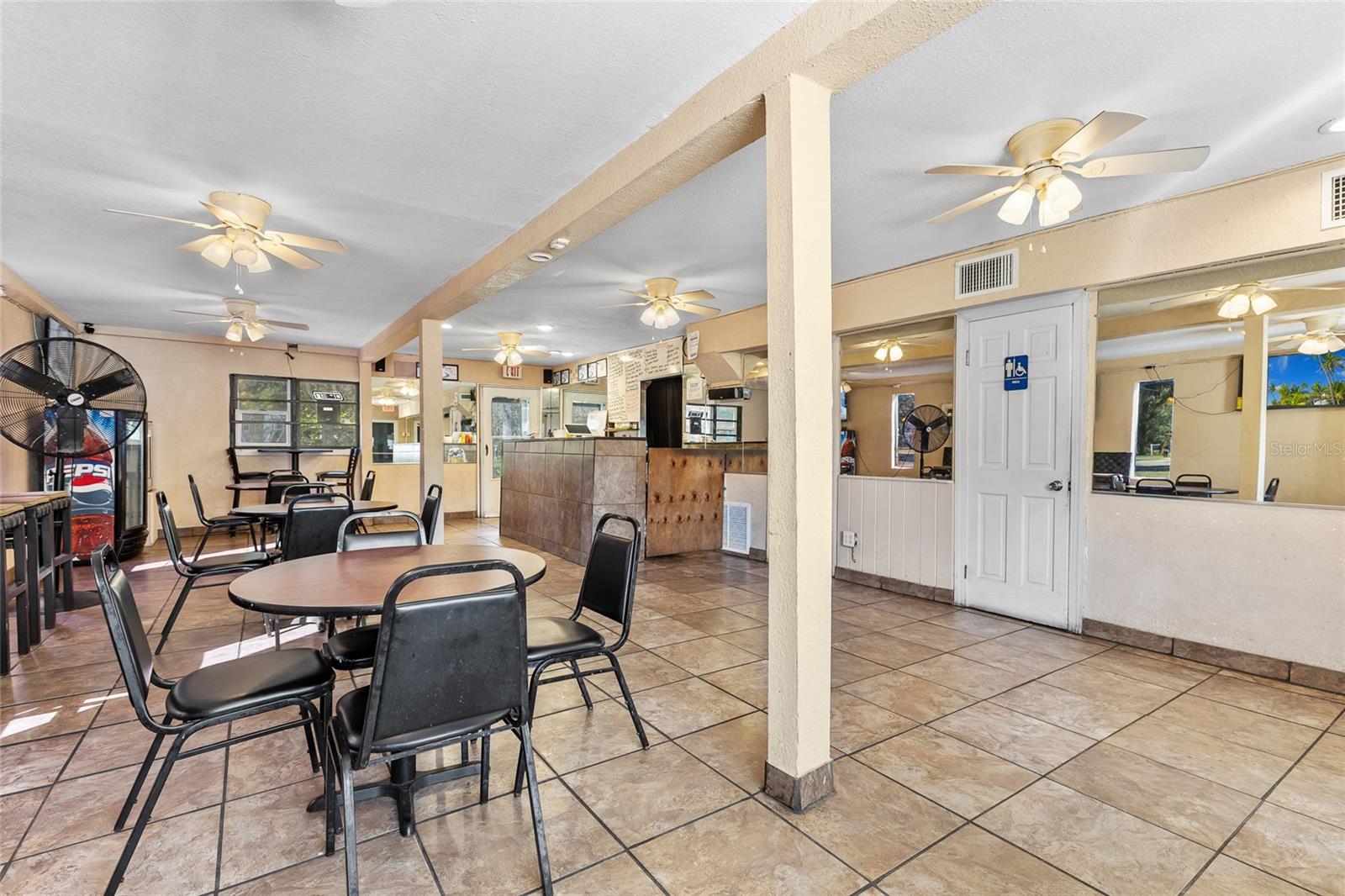 905 Adelle Avenue, FL