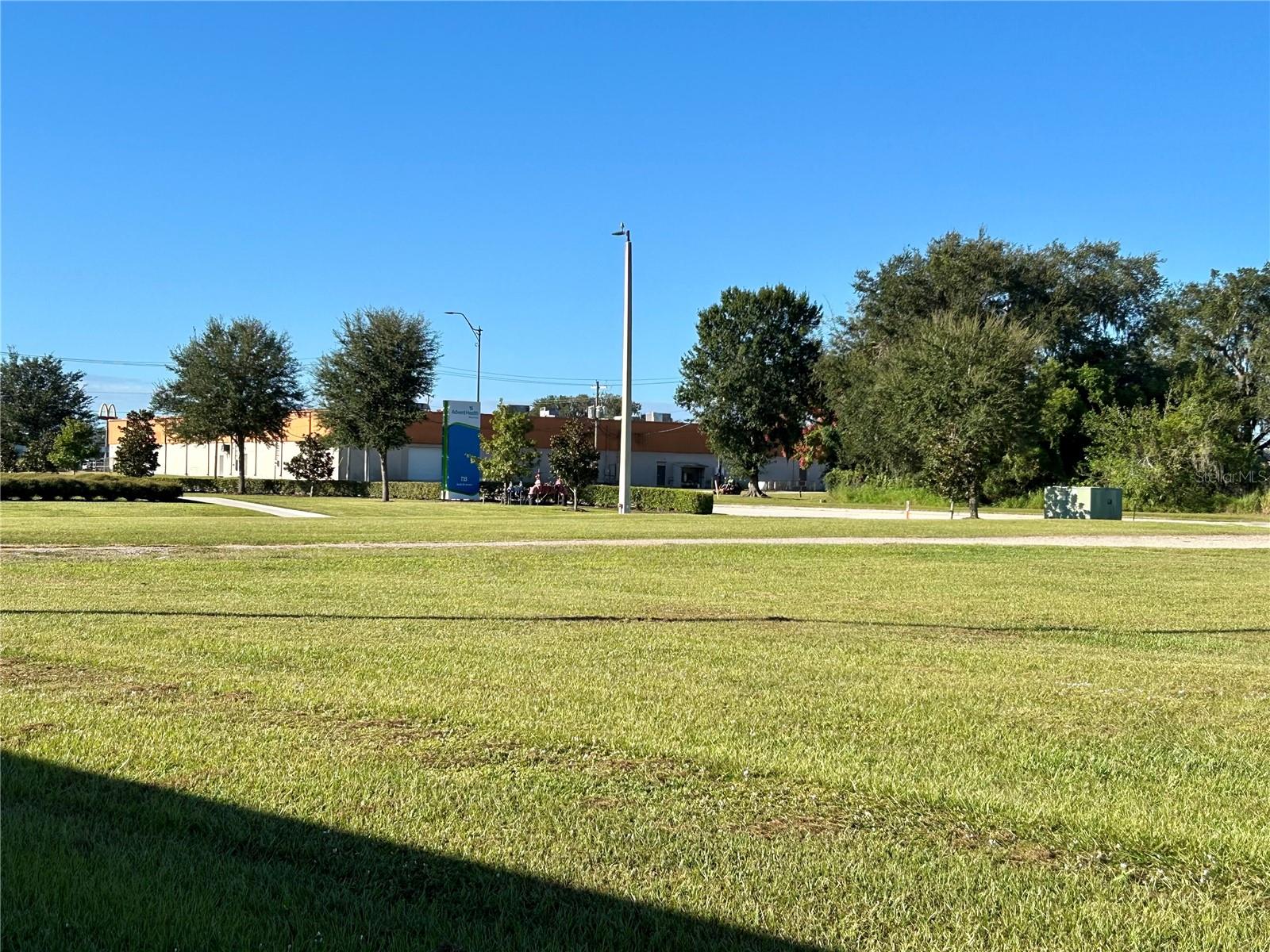 667 5th Avenue, FL