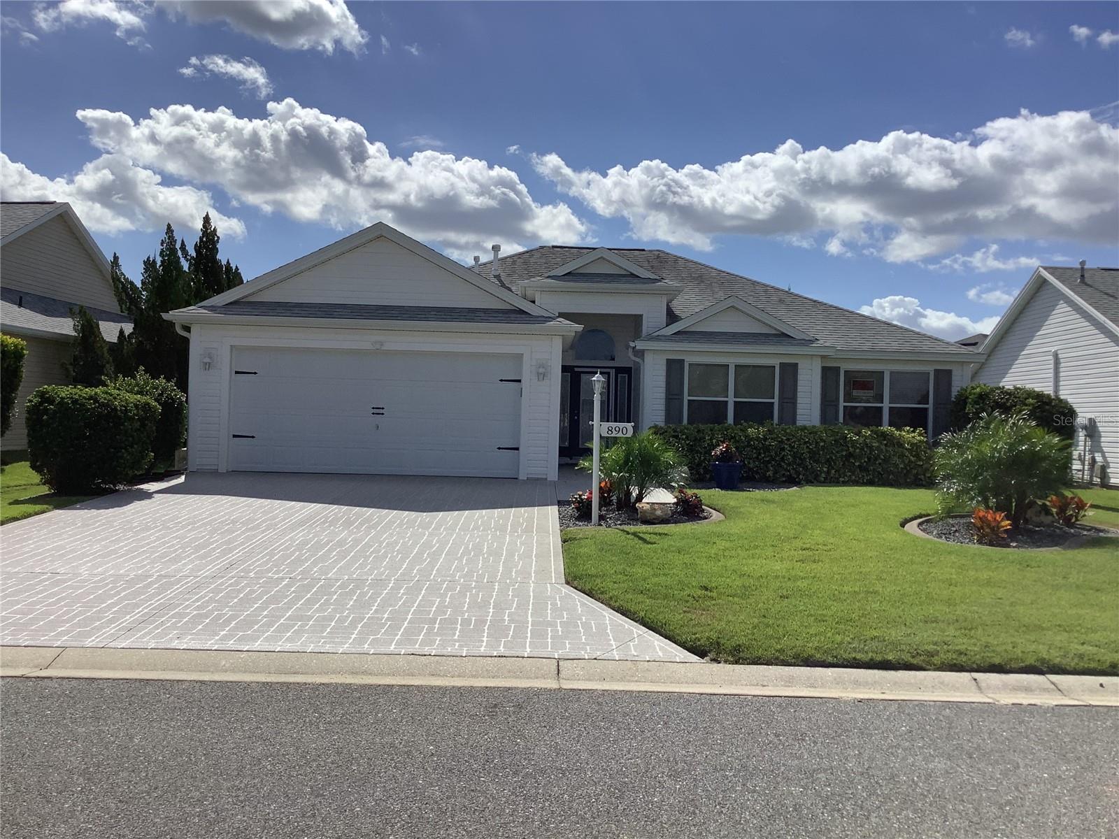 890 Haynesville Way, FL