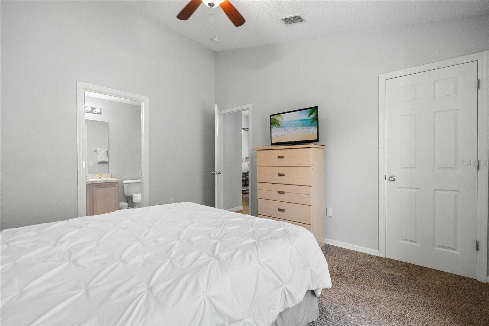316 Tivoli Circle, FL