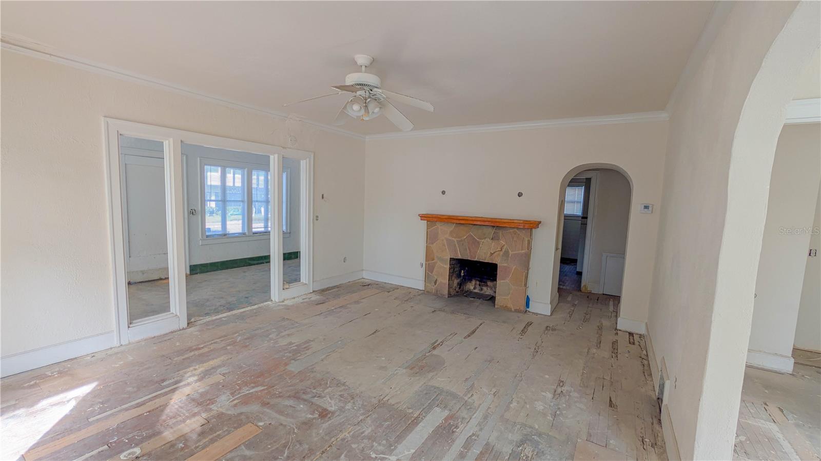 852 4th Avenue, FL