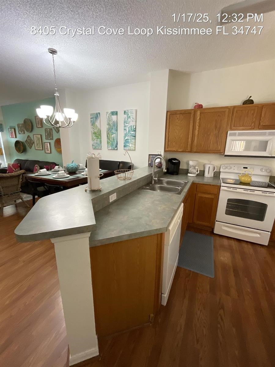 8405 Crystal Cove Loop, FL