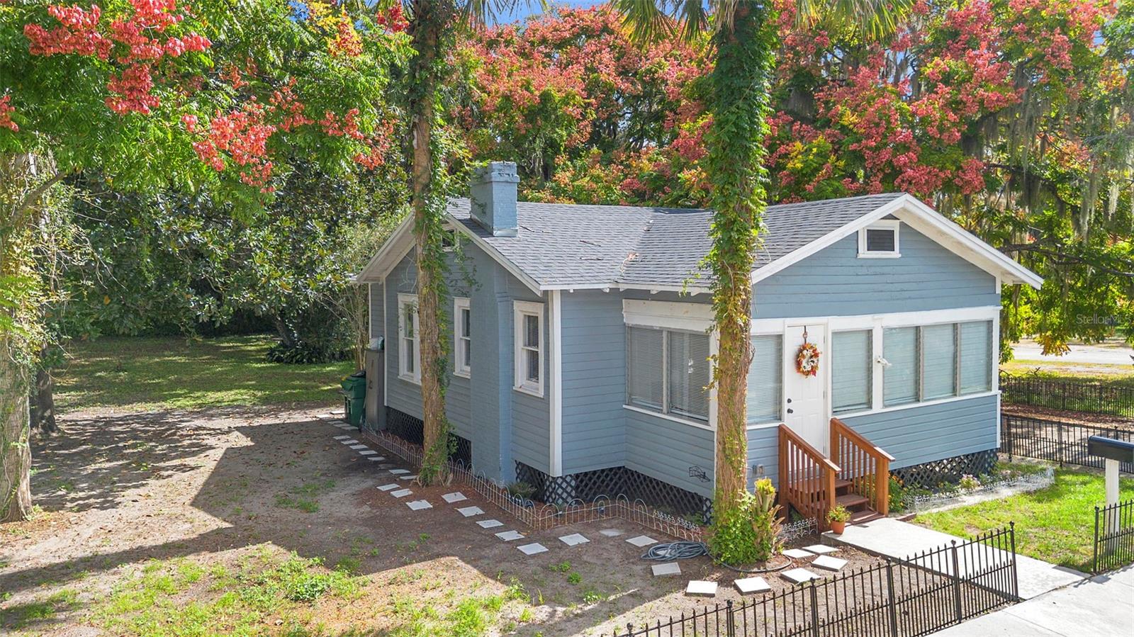 135 Arlington Avenue, FL