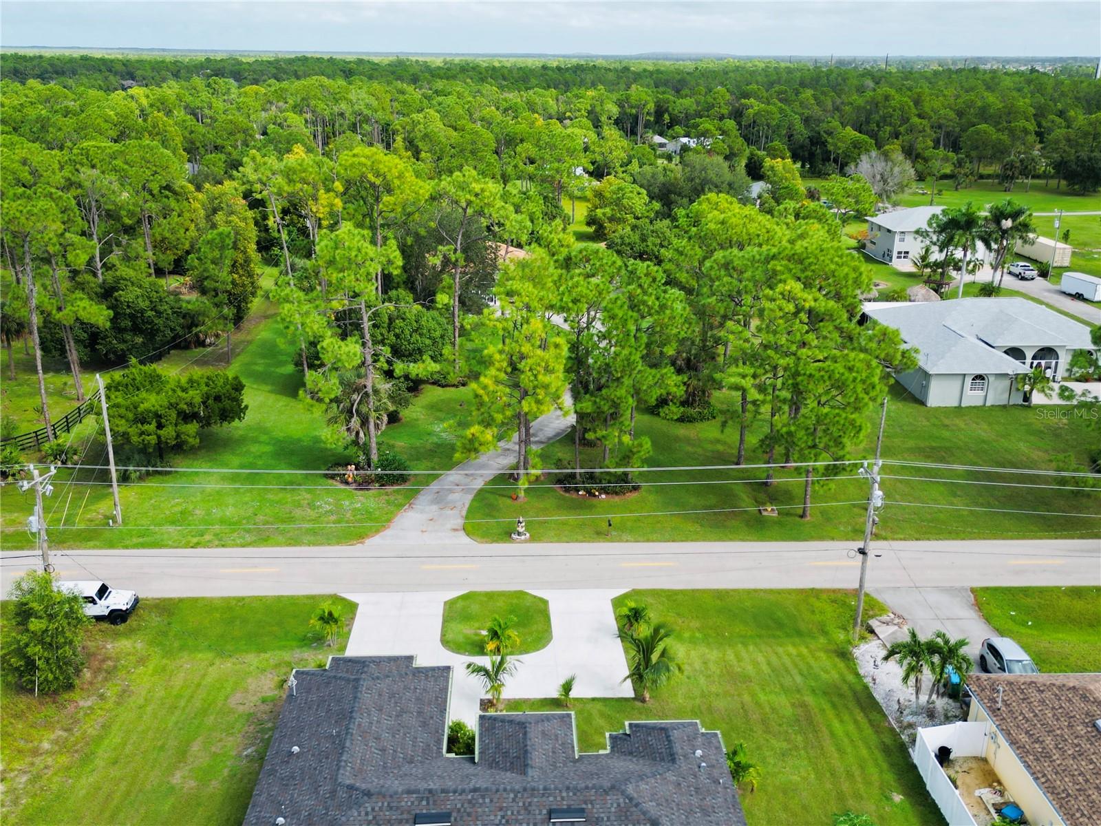 528 Jacaranda Parkway, FL