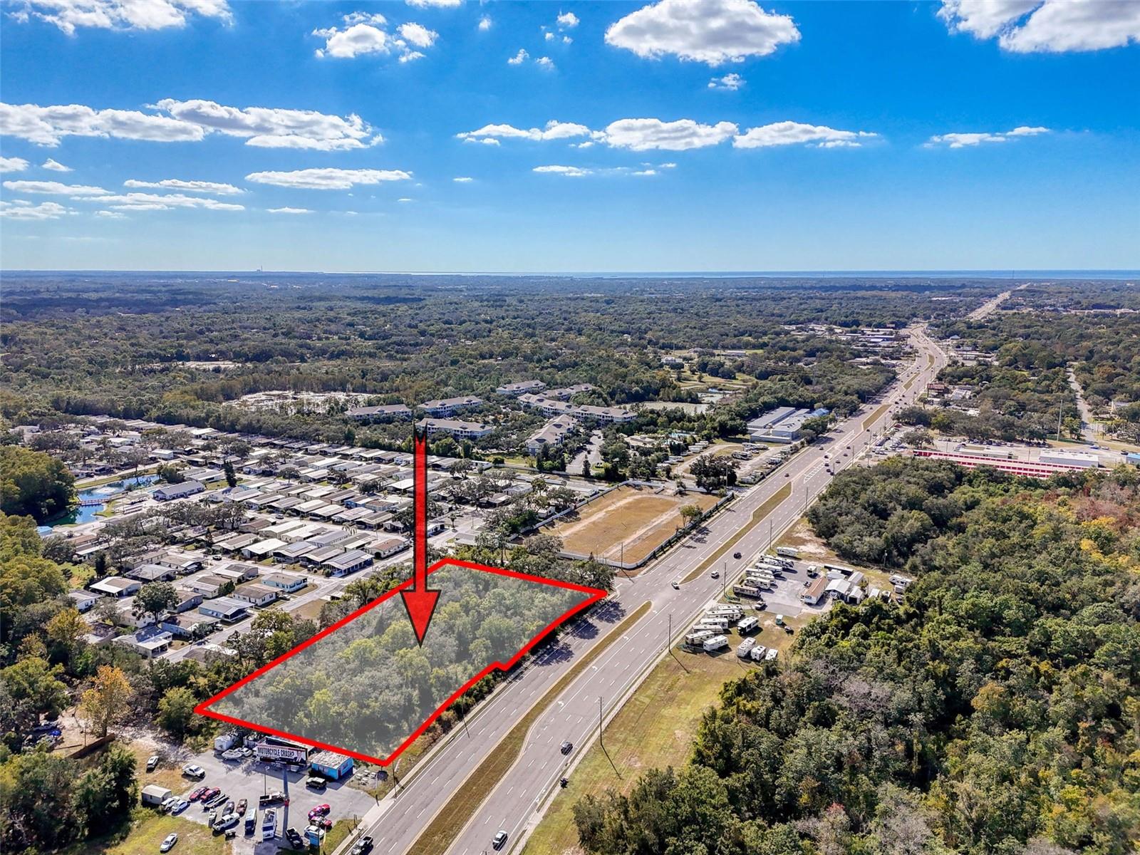 10780 State Road 52, FL