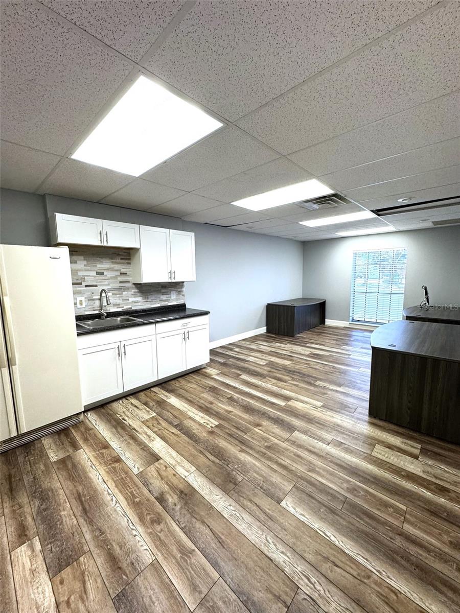 2401 Bay Drive, FL