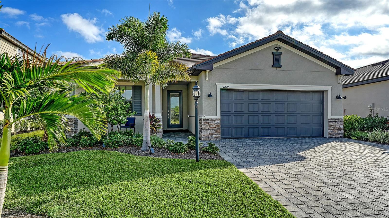 5225 Blue Crush, FL