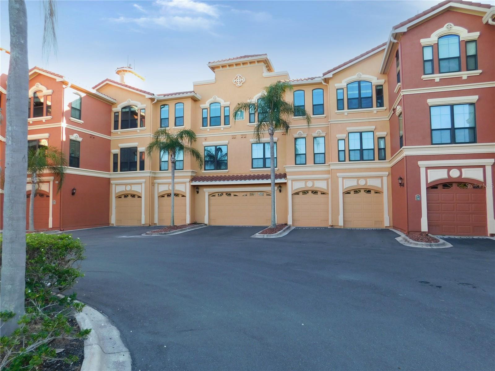 2725 Via Cipriani, FL