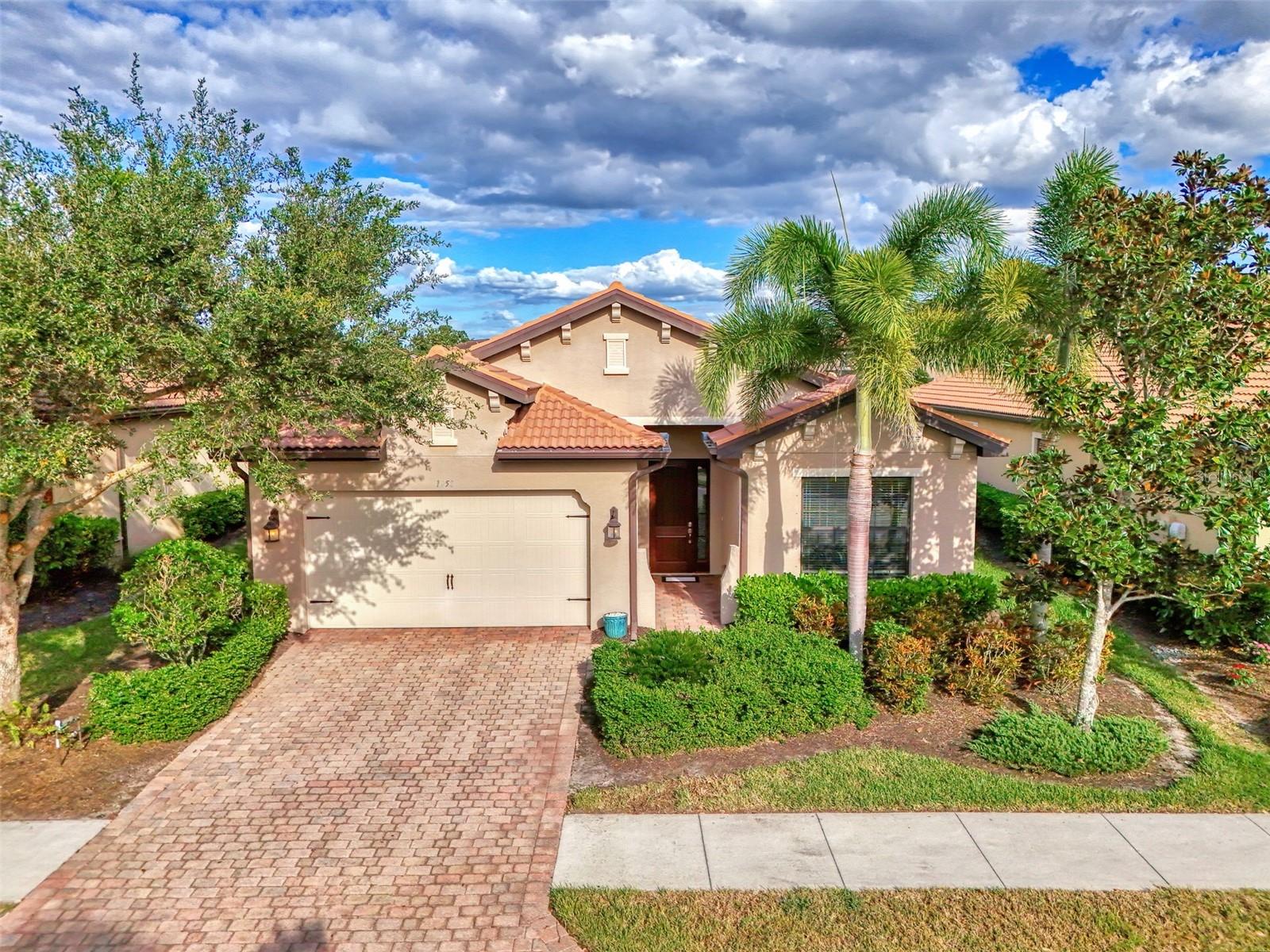 1050 Bluffwood Drive, FL