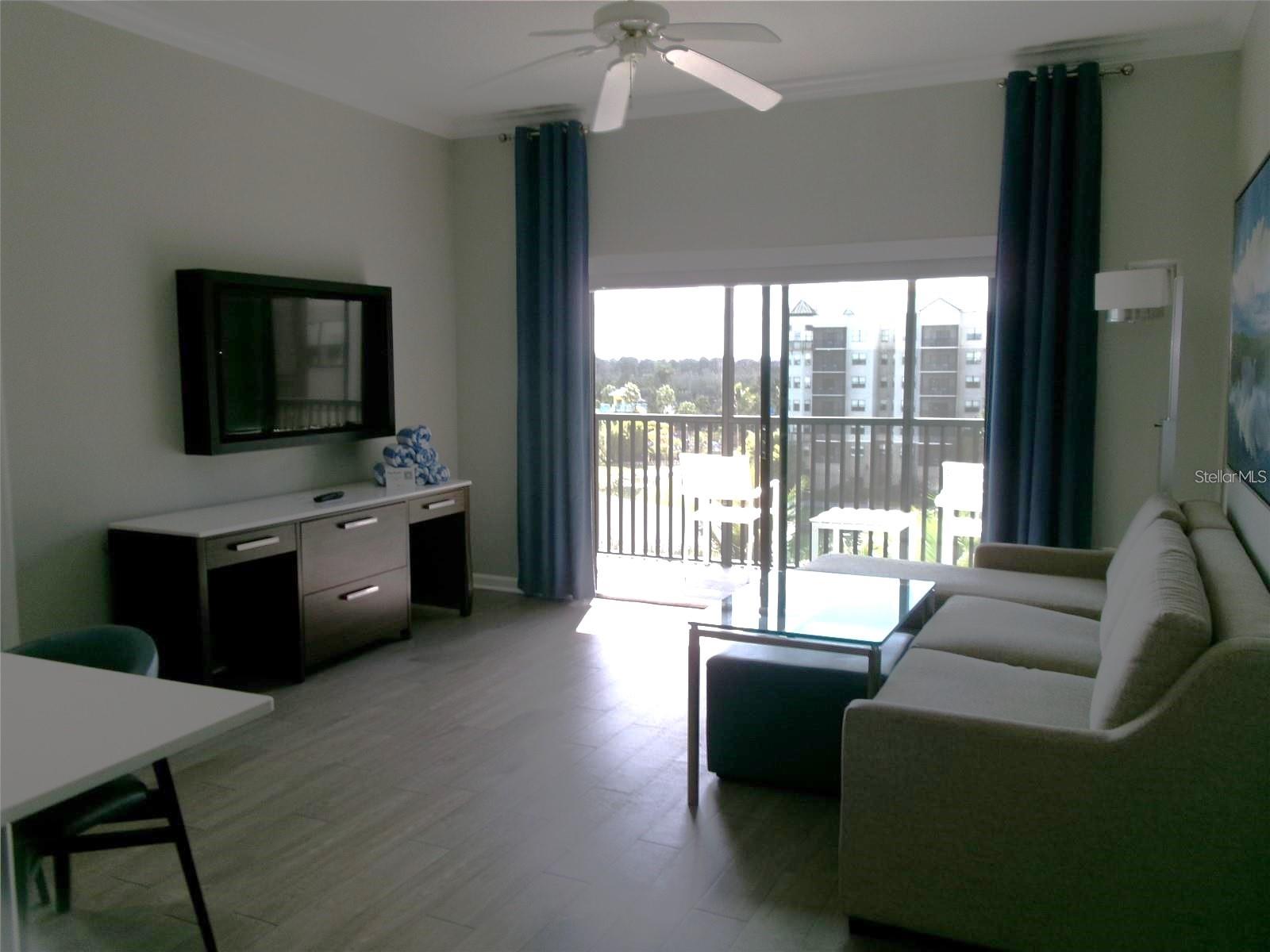 14501 Grove Resort Avenue, FL