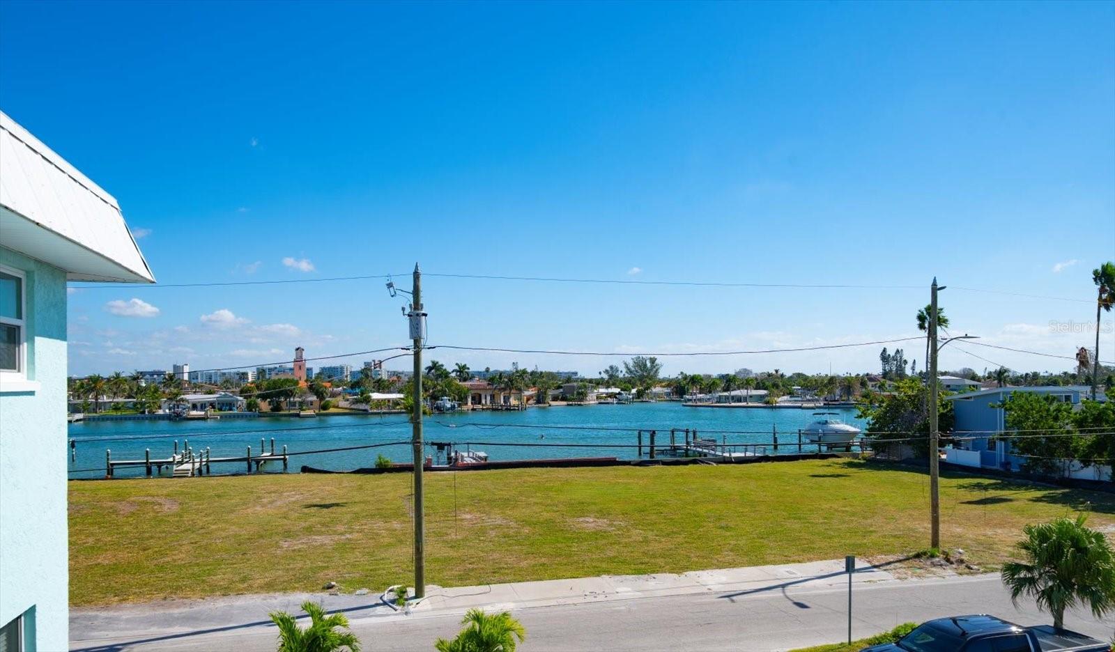 8200 Bayshore Drive, FL