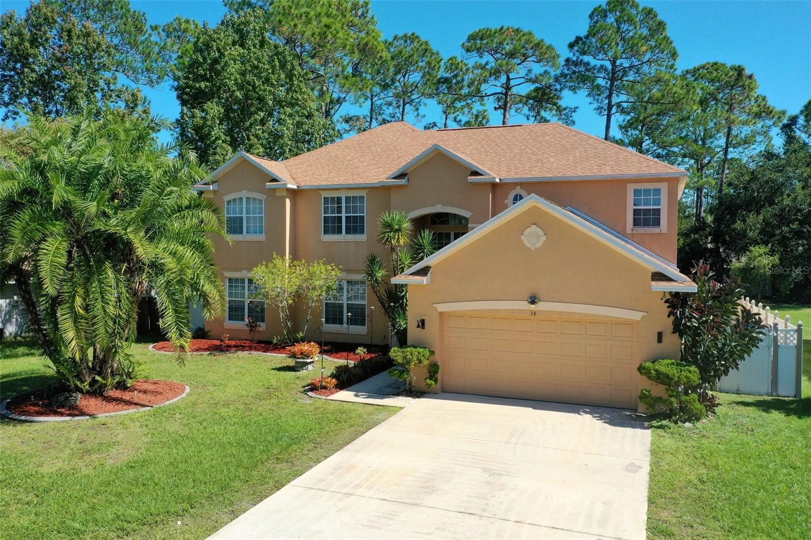 38 Brewster Lane, FL