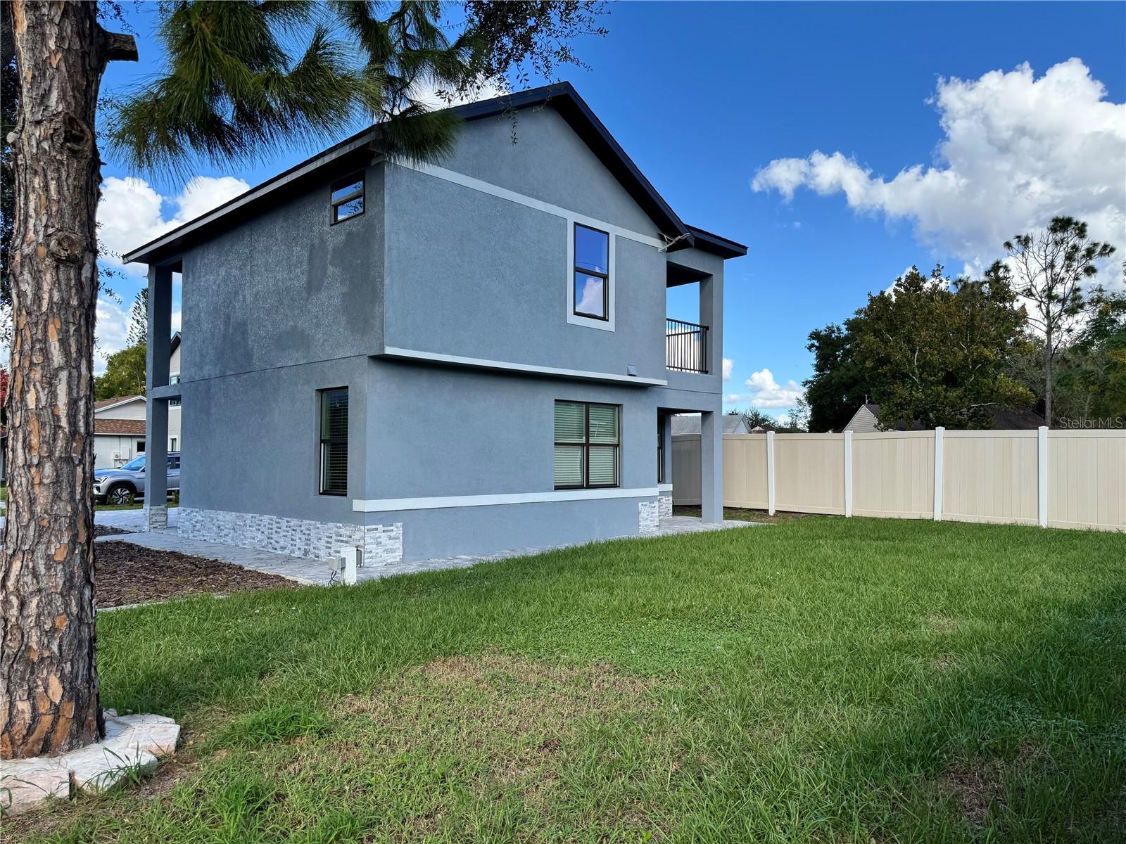 101 Grove Street, FL