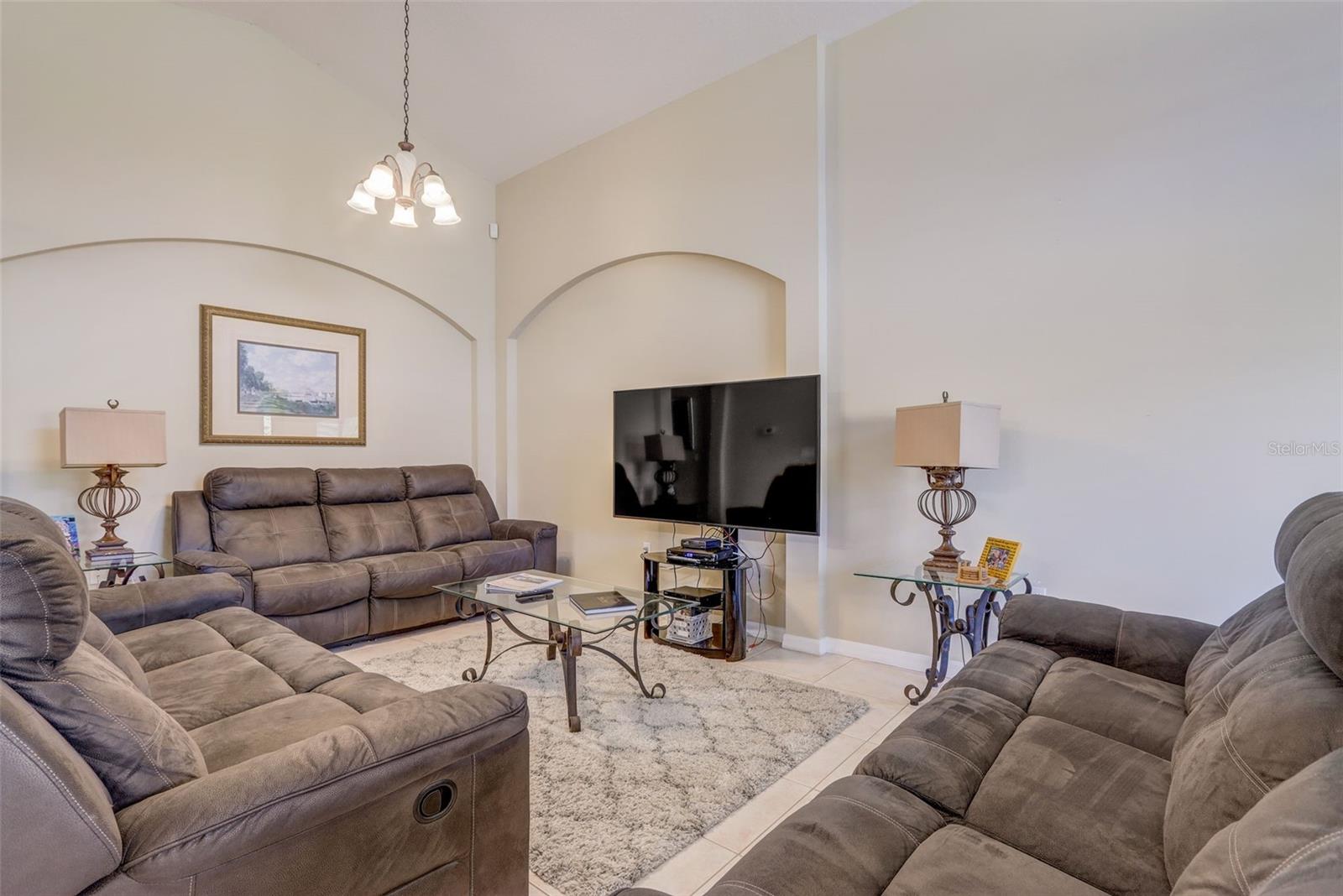 523 Balmoral Drive, FL