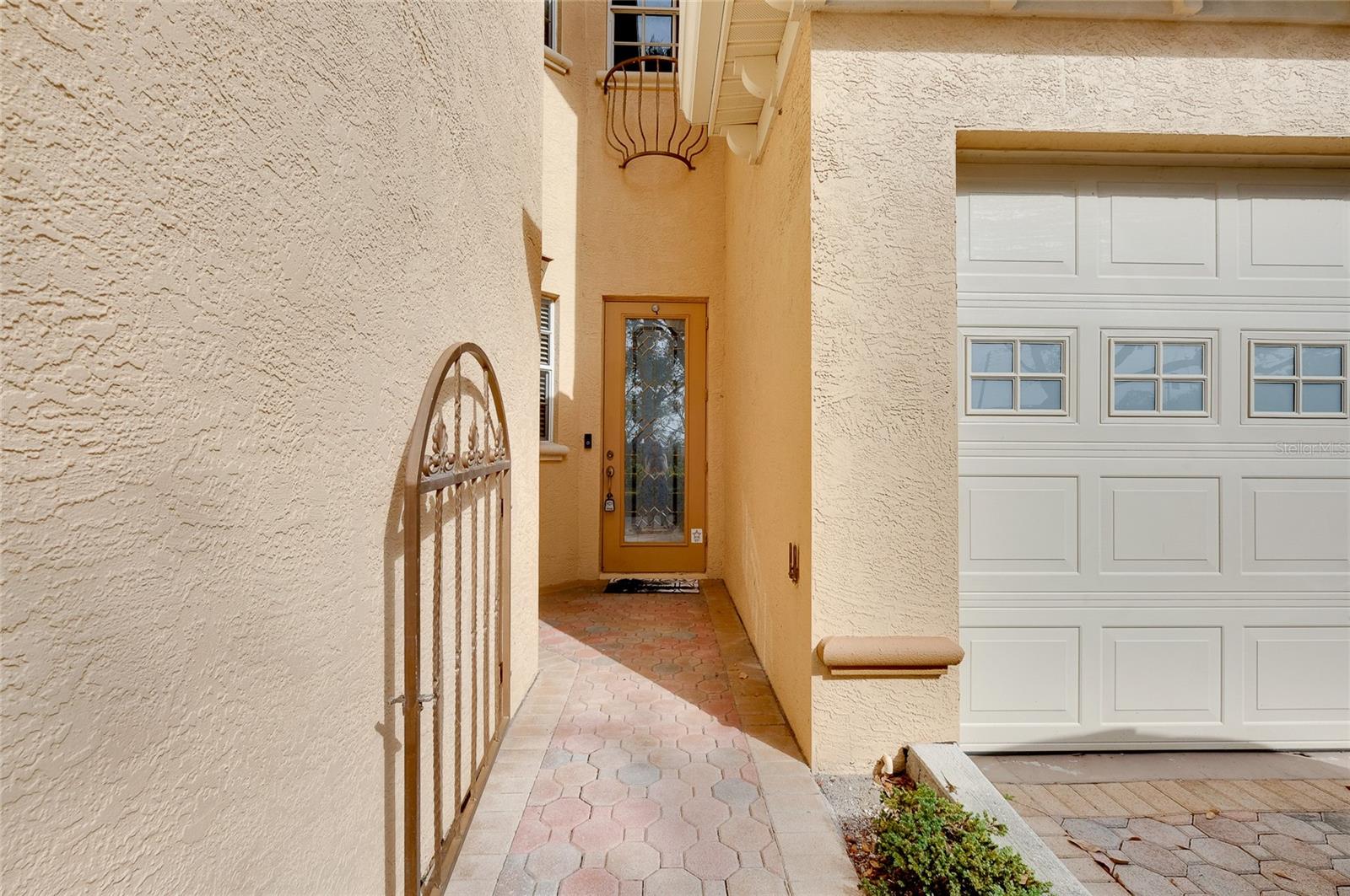 3975 Square East Lane, FL